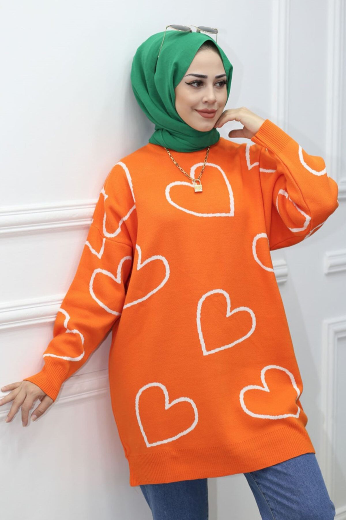 MODAMİKS Kalp Desenli Ara Boy Oversize Tesettür Kazak Tunik - Turuncu