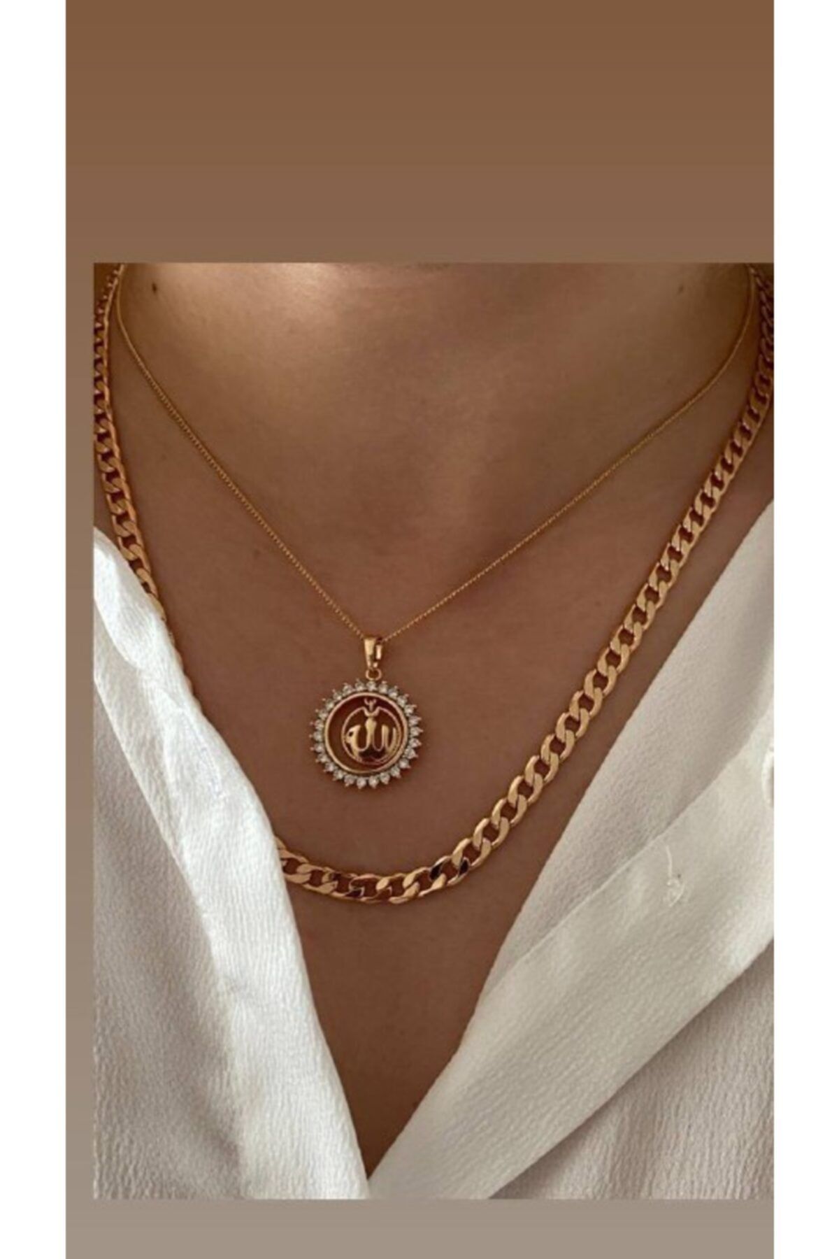 Esmeray Aksesuar Vip Çelik Gold Renk Zirkon Taş Allah Yazılı Antialerjik Kolye Uzunluk 40 Cm.