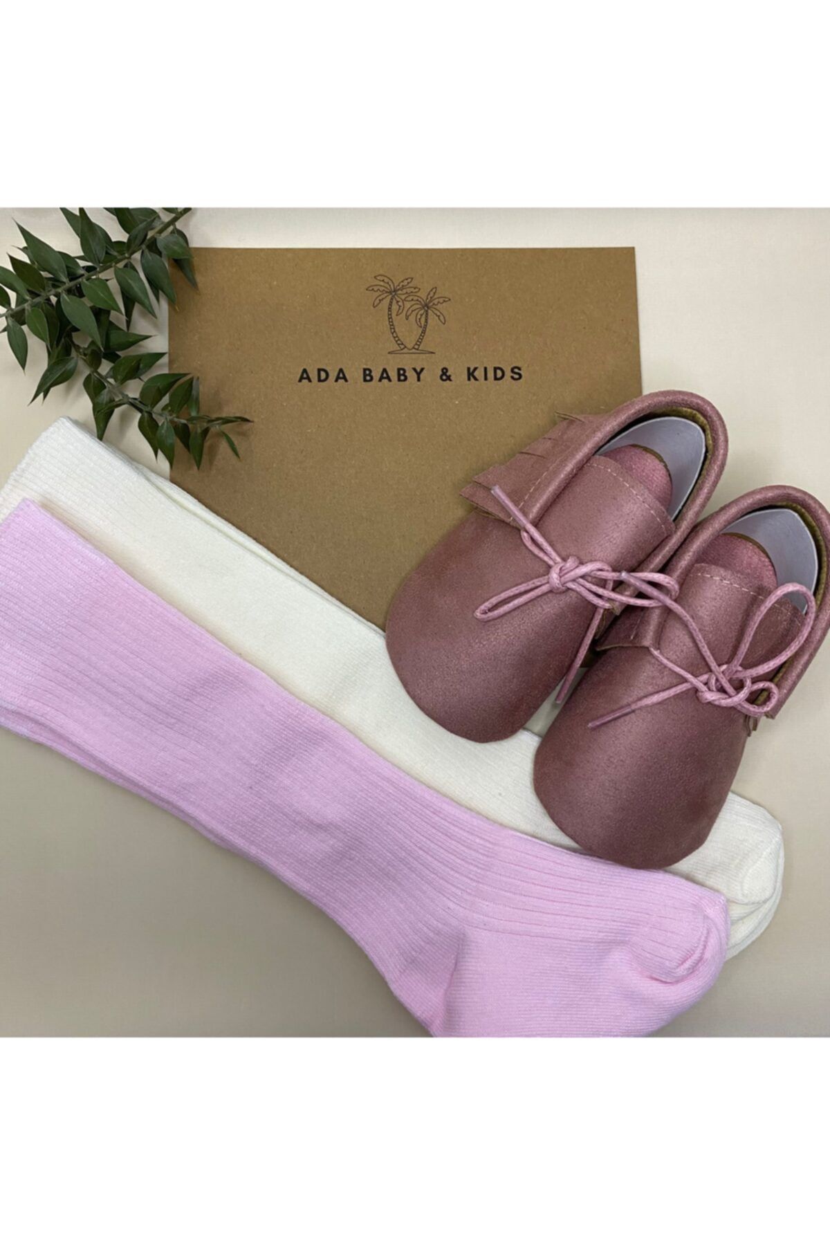Ada Baby & Kids Unisex Bebek Gül Kurusu El Yapımı Bağcıklı Süet Makosen Ayakkabı - 2 Ribana Çorap Set