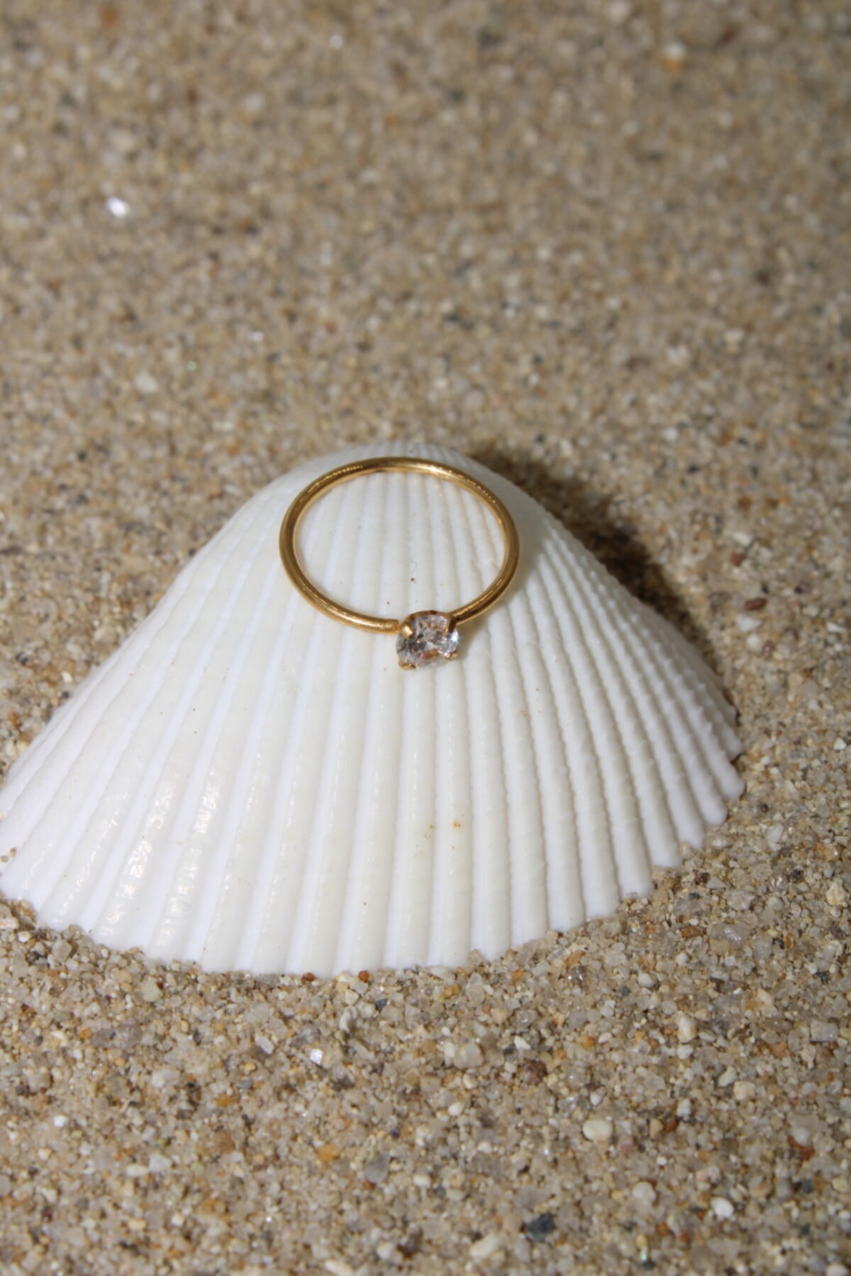 NOBLE GETTO Piercing Cerrahi Çelik Zirkon Taşlı Gold Renk Tragus Conch Helix ve Septum