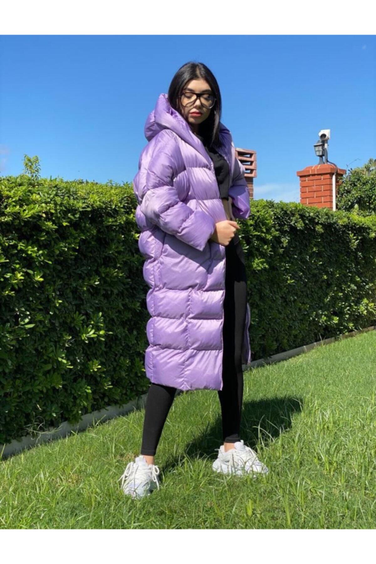 Özelifnur Lila Uzun Şişme Mont Kapüşonlu