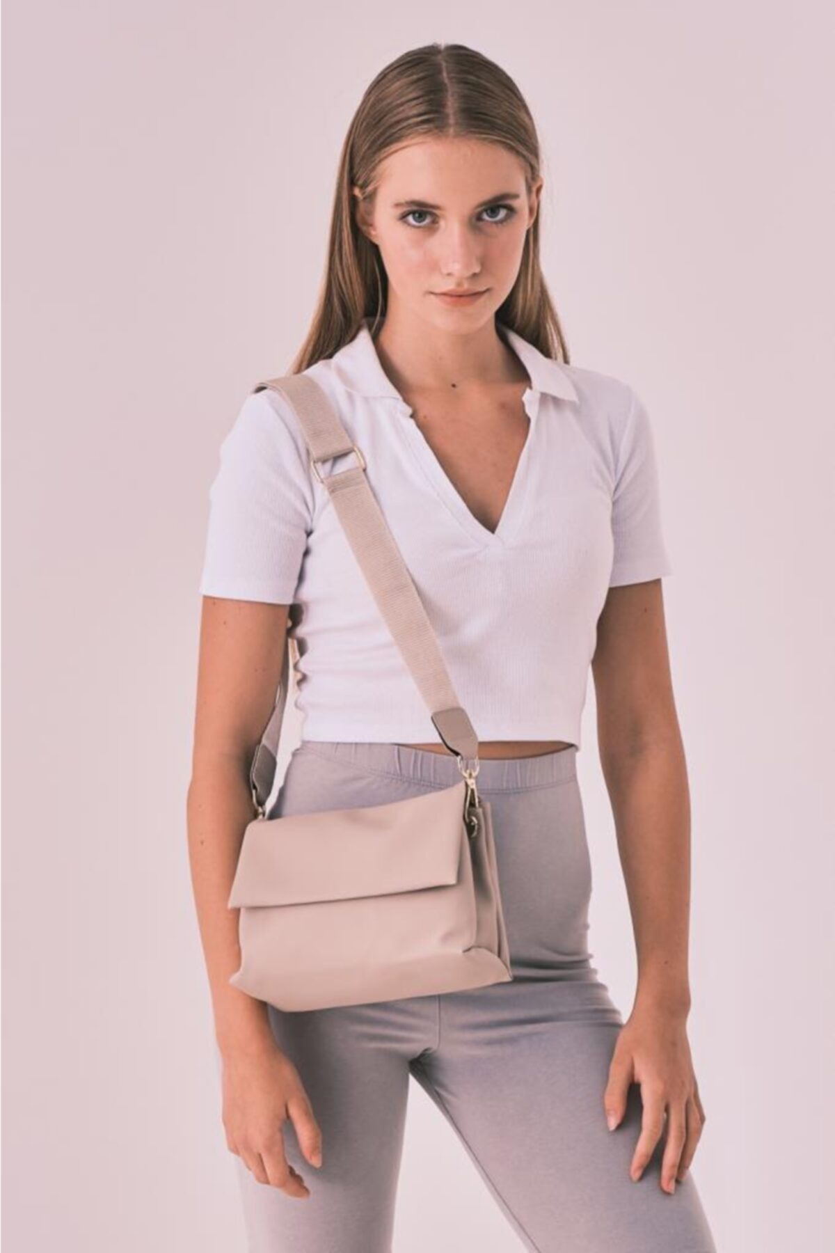 Shule Bags Kadın Saten Kumaş Kapaklı Çapraz Çanta Jozef Sütlü Kahve