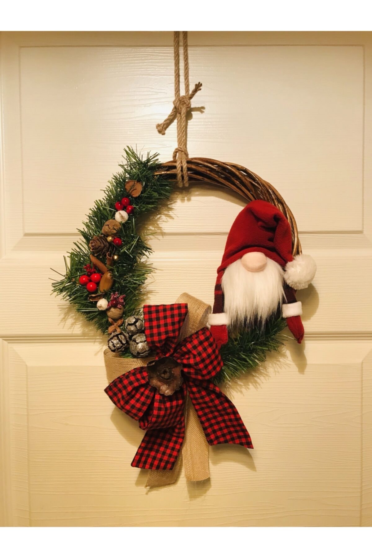 CUTESTUFFSHOP Yılbaşı Kapı Süsü, Noel Baba Figürlü Yeni Yıl Tasarımlı Kapı Çelengi