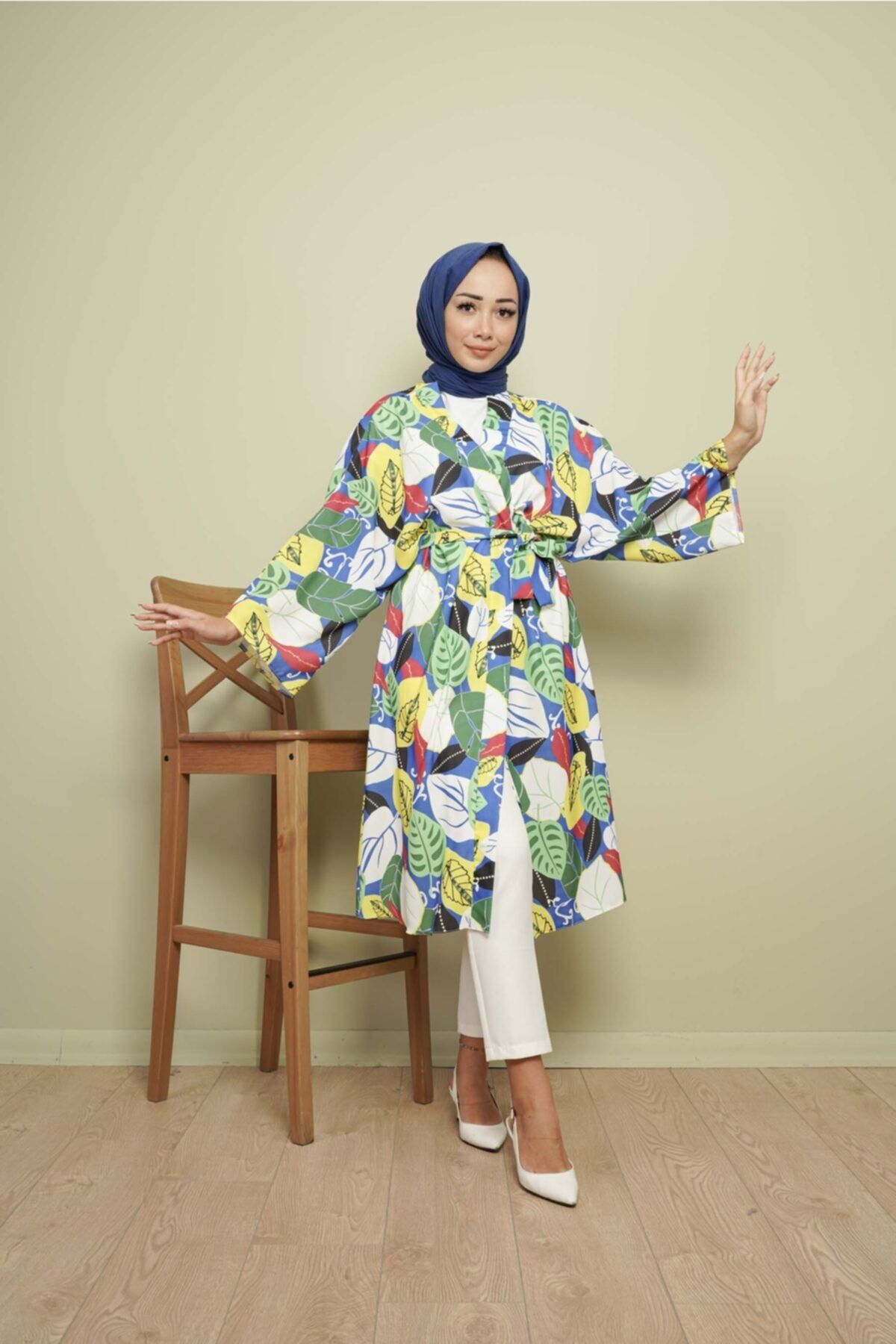 KAMİL KESKİN Renkli Yapraklı Kimono