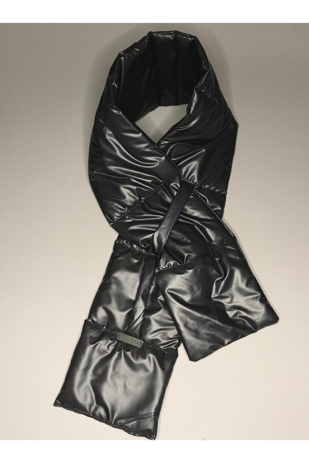 Nuggita Nuggıta Unisex Puf Atkı - Su Geçirmez Kumaş - Parlak Siyah