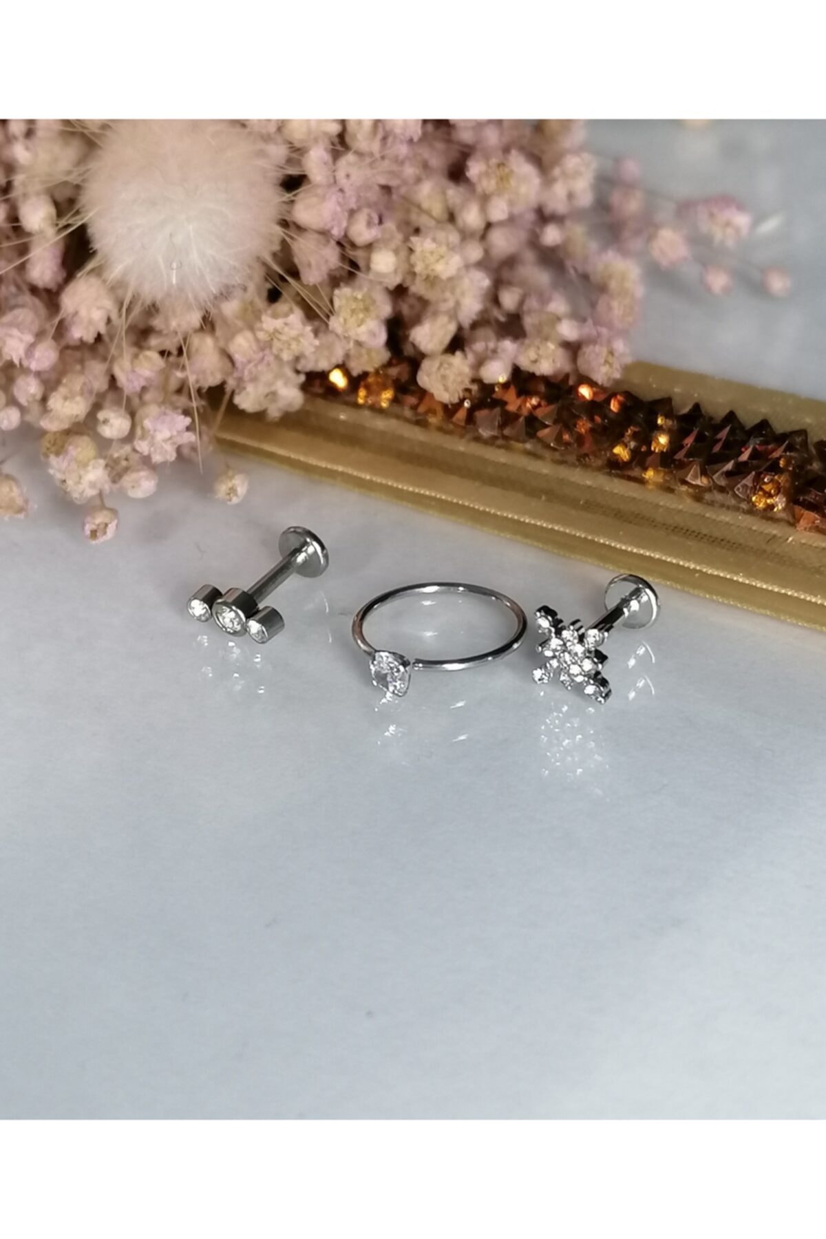 TAKIDAN Zirkon Üç Taşlı Halka Taş Kuzey Yıldız Taşlı Üçlü Kombin Tragus Kıkırdak Piercing Küpe 6mm