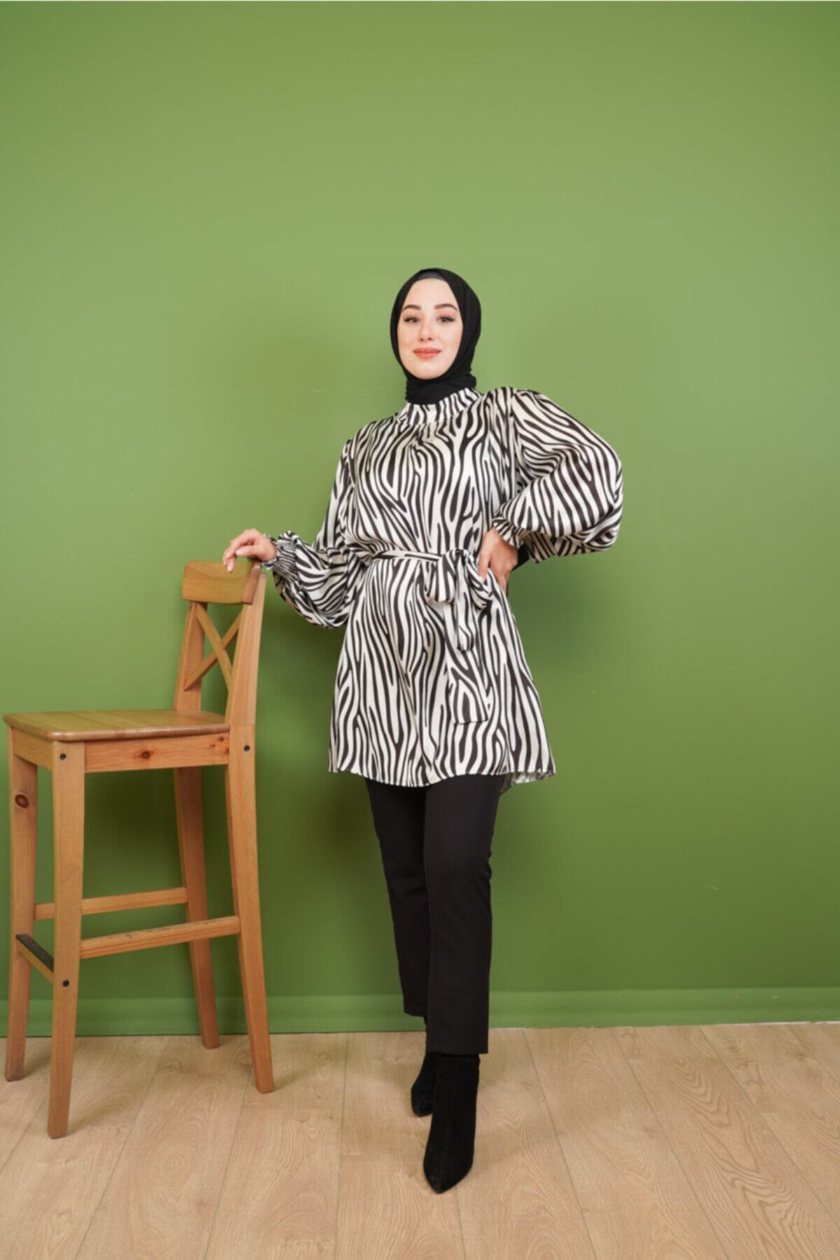 KAMİL KESKİN Kadın Siyah Zebra Desen Saten Tunik