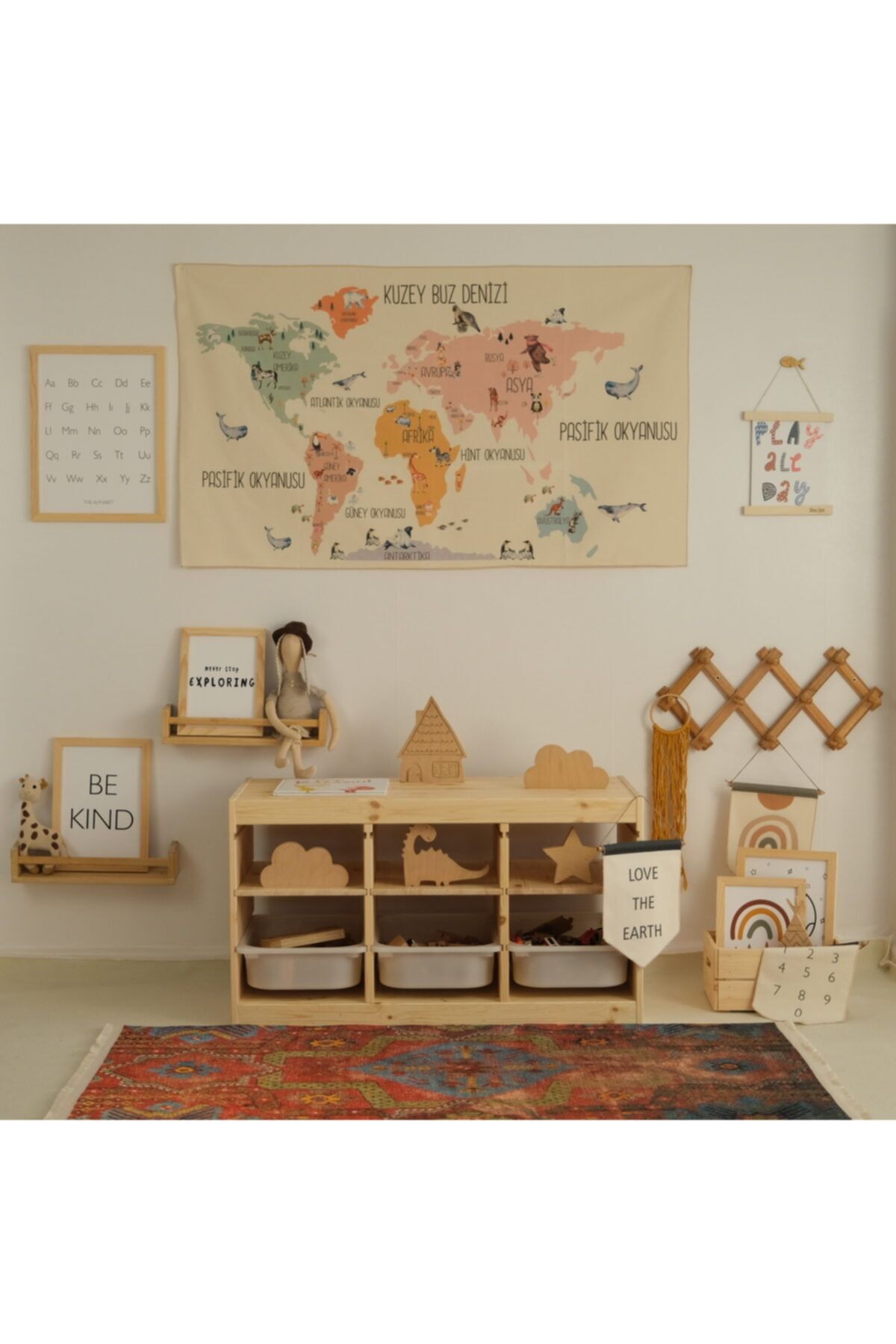 Dos Junior Company Türkçe Boho Love Dünya Haritası Duvar Örtüsü