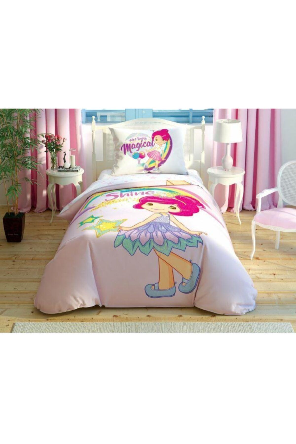 Taç Hilays Strawberry Shortcake Shine Lisanslı Nevresim Takımı
