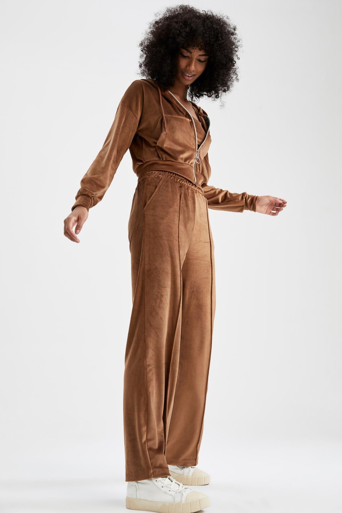 DeFacto Jogger Standart Fit Cepli Esnek Paça Kadife Eşofman Altı