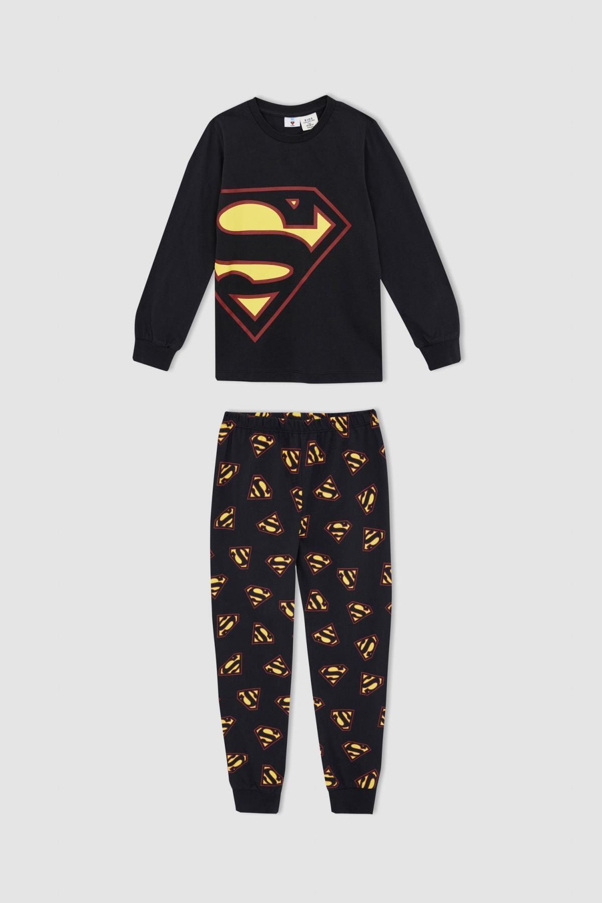 DeFacto Erkek Çocuk Süperman Lisanslı Pamuklu Uzun Kollu Pijama Takım
