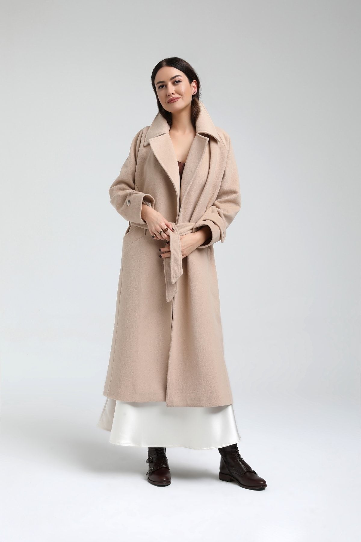 GILEA COLLECTION Geniş Yakalı Kaşe Kadın Kaban