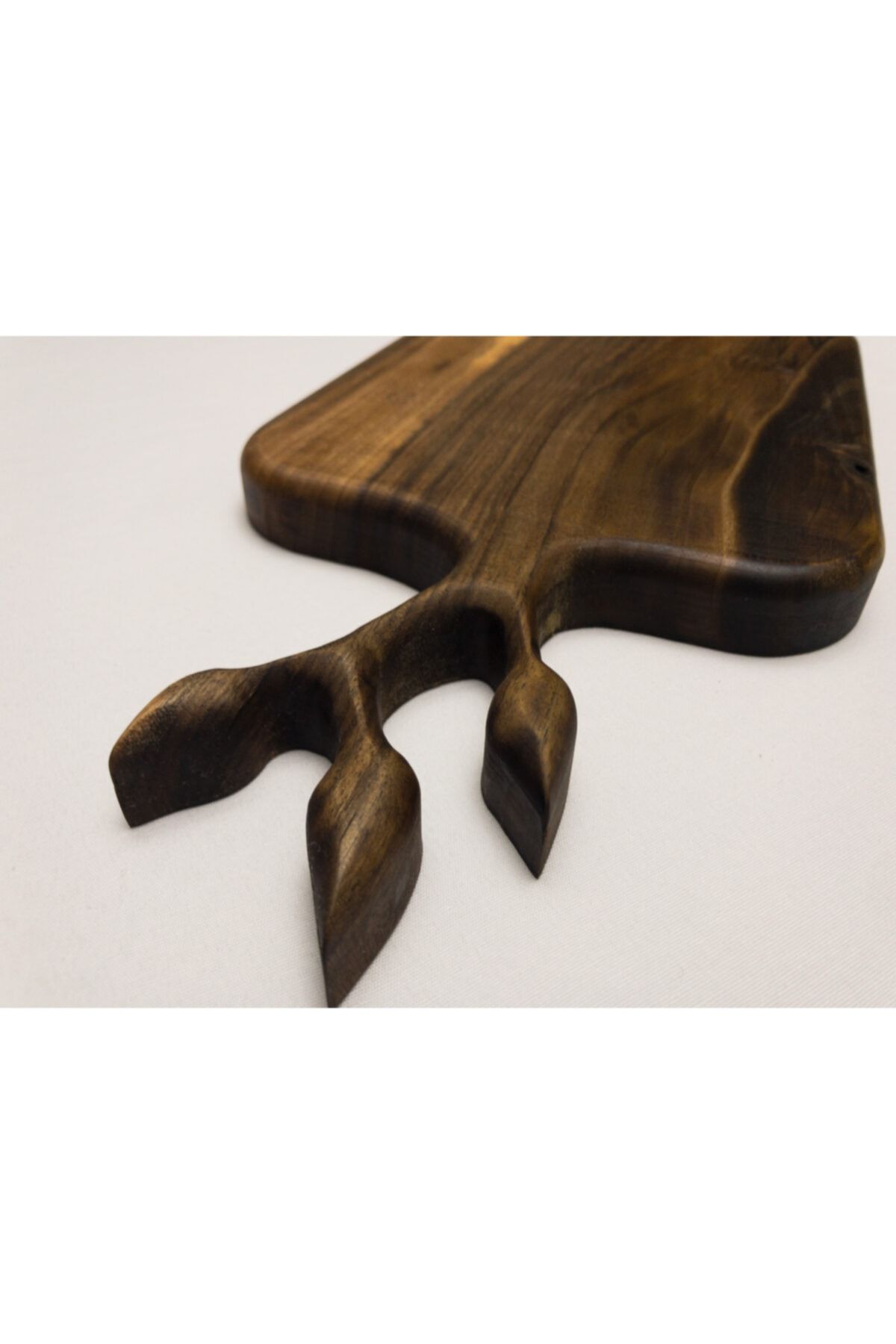 otaci wood design Yaprak Figürlü Sunum Servis Ve Kesme Tahtası Masif Ceviz