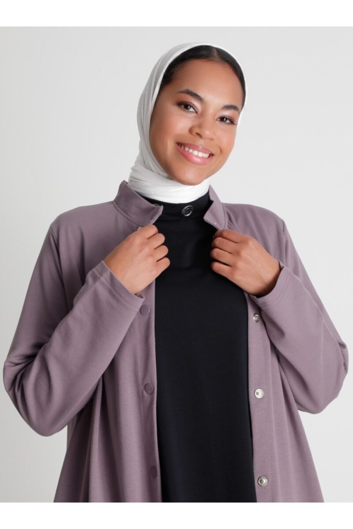 Refka Kadın Mor Çıtçıtlı Hakim Yaka Kap