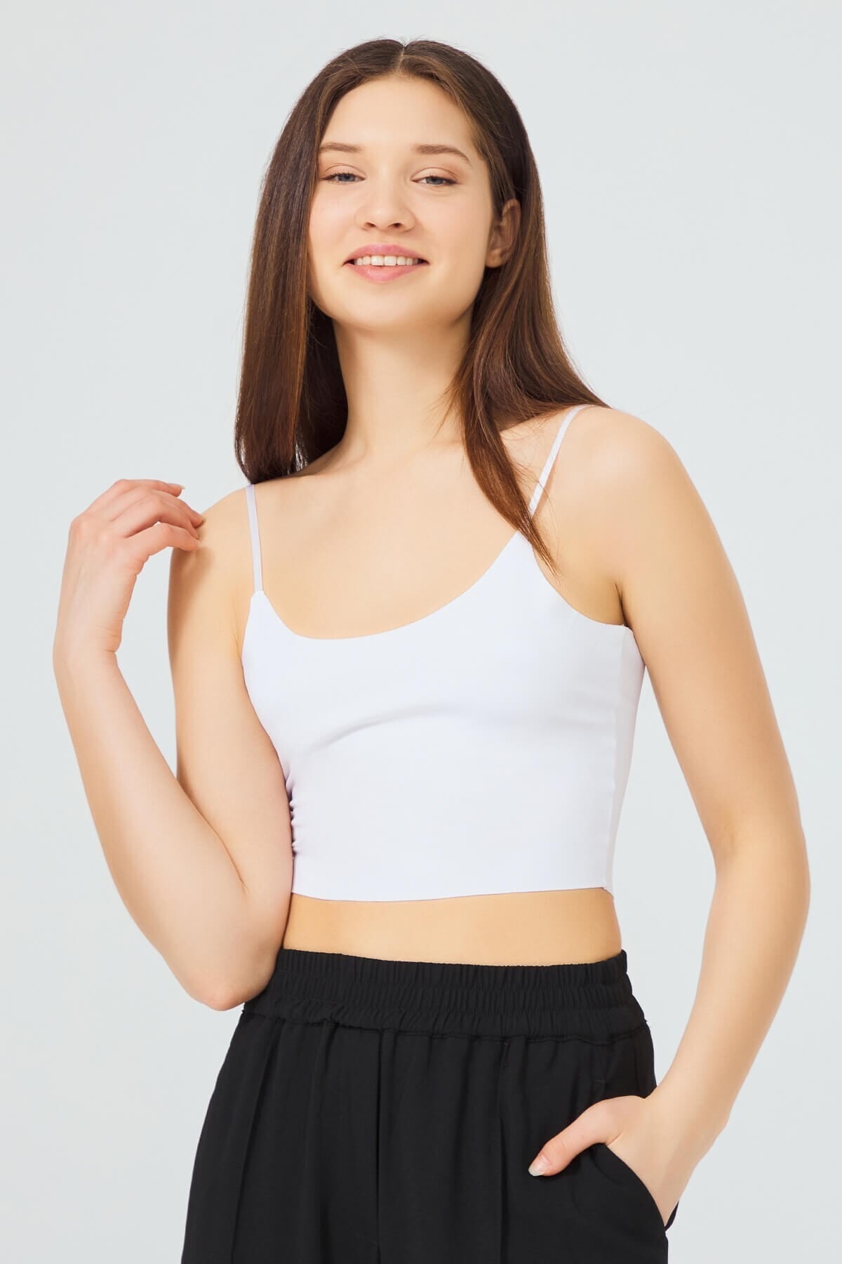 Cottonhill Beyaz Ayarlanabilir Ince Askılı Lazer Kesim Kadın Crop Büstiyer