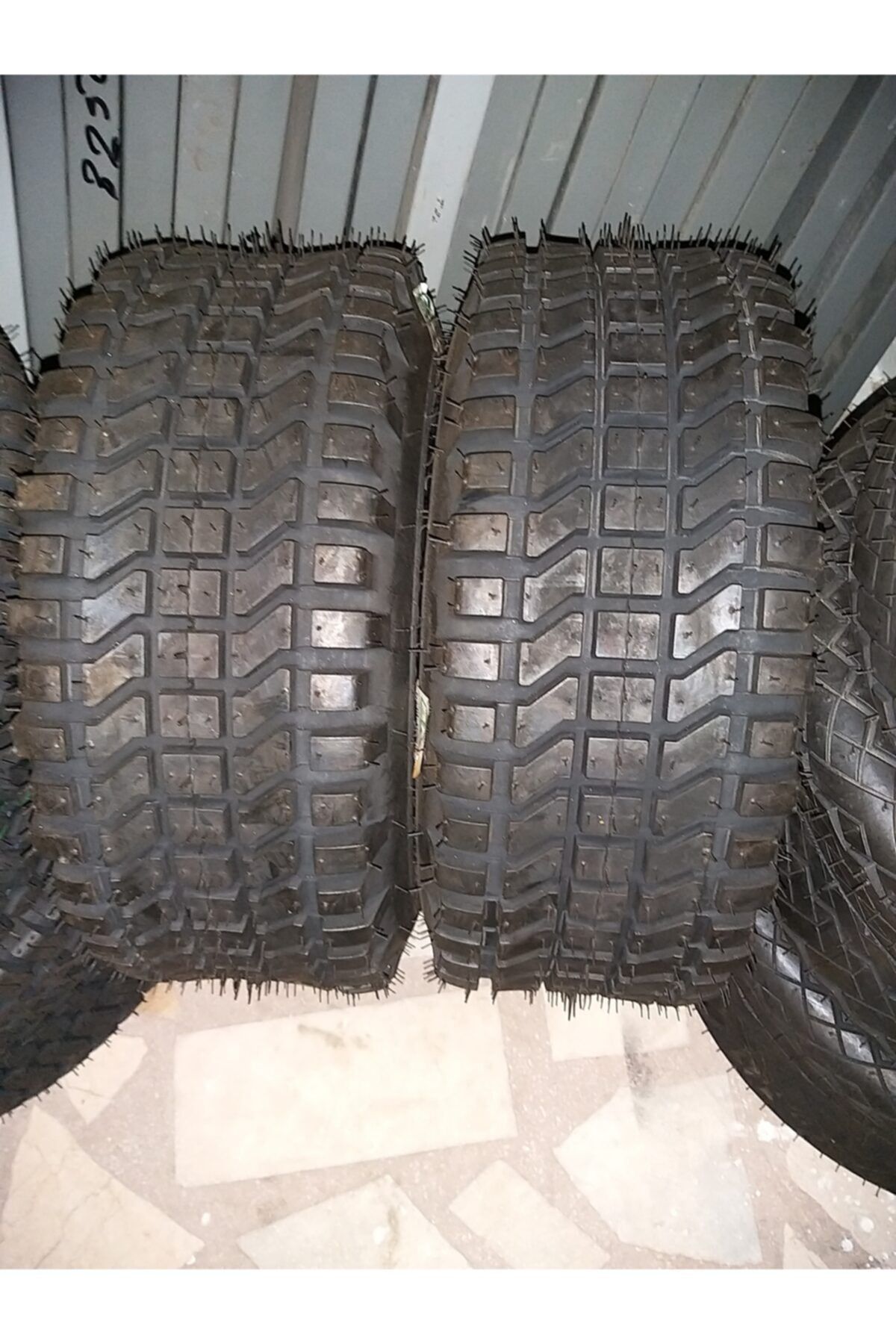 BKT 18x7-8 Zırai