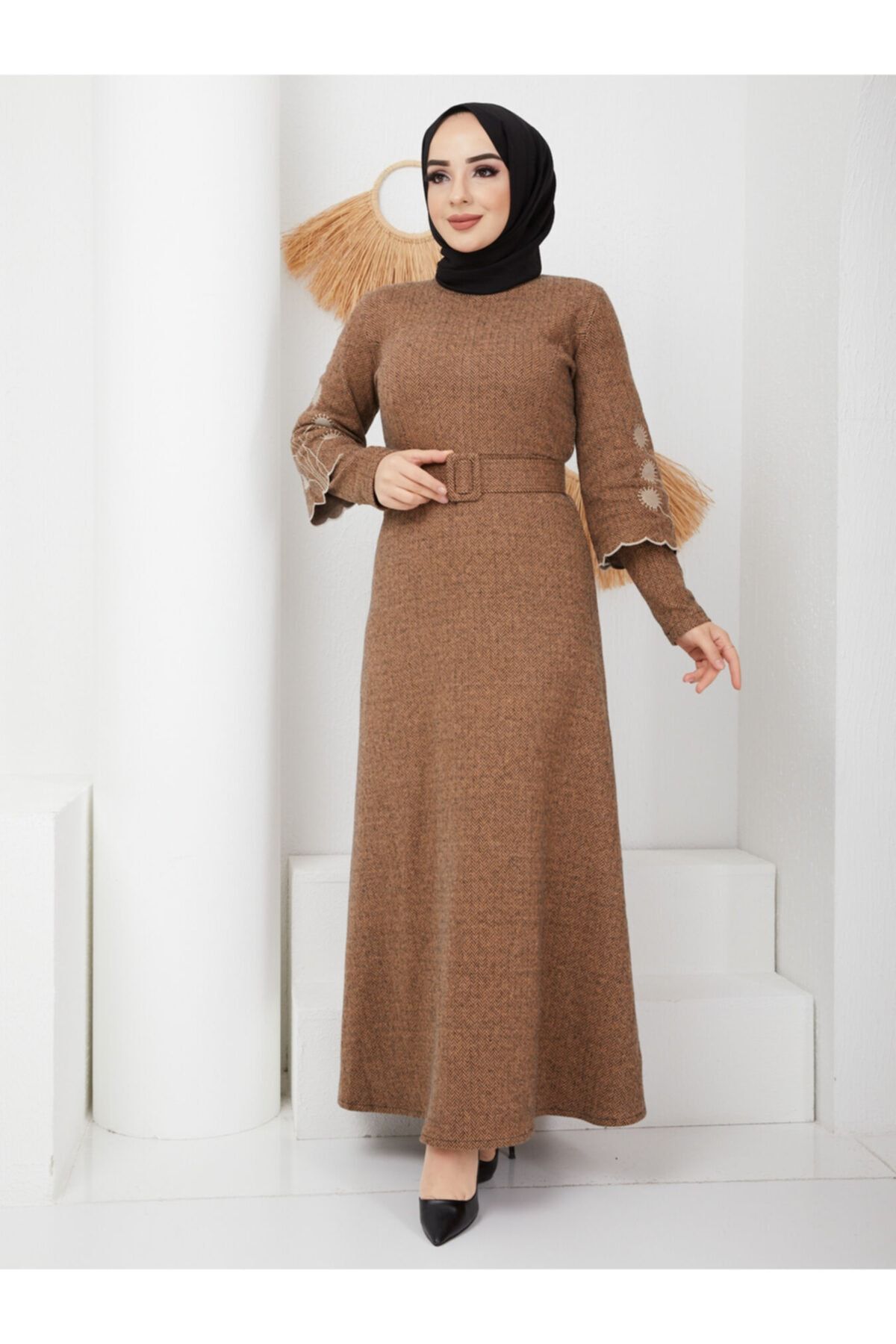 RIMANA Kolları Nakışlı Tesettür Elbise - Taba