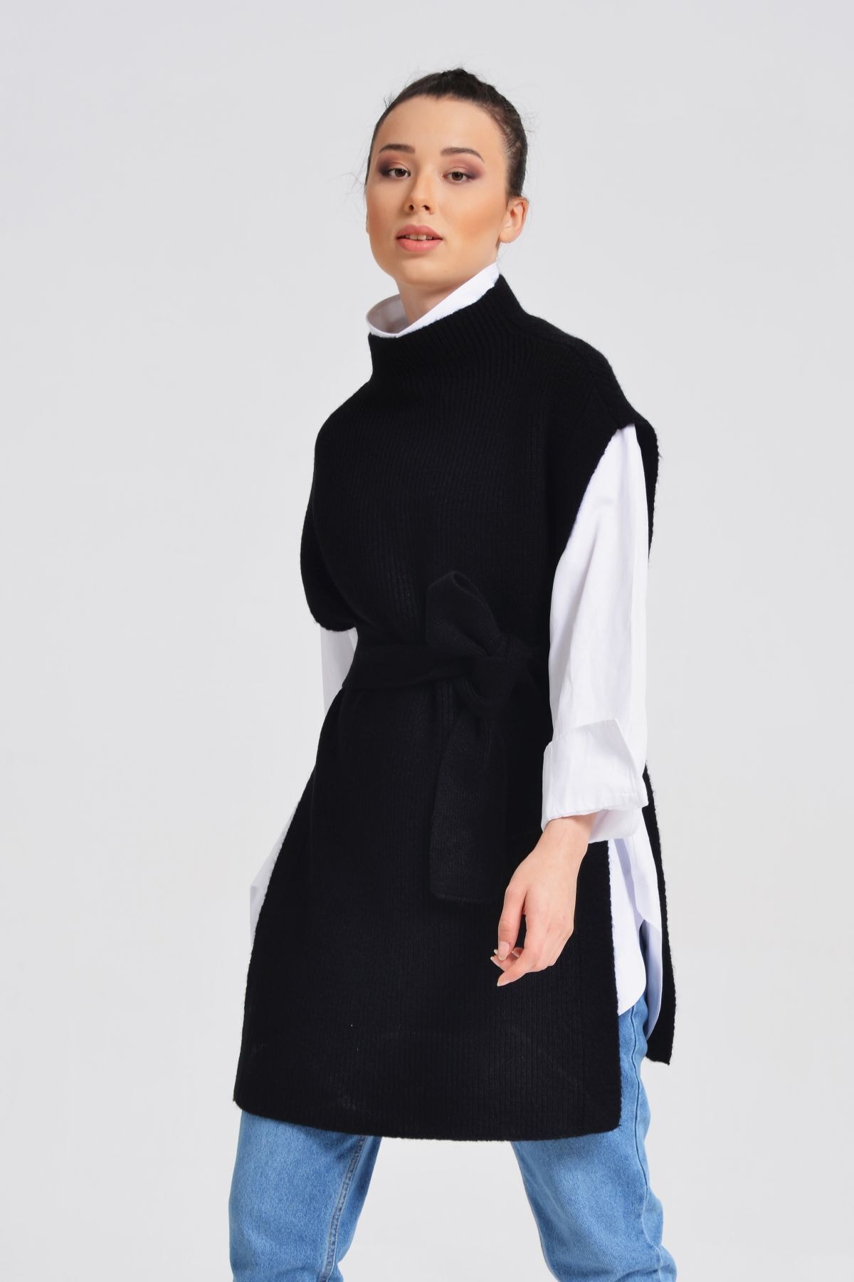 Nefise Şardonlu Kemerli Yanları Dikişsiz Süveter - Siyah