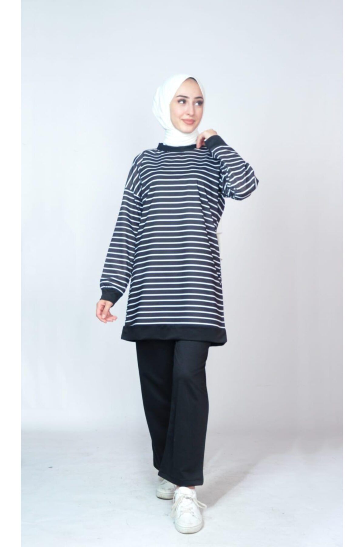 Karmilla Butik Tesettür Çizgili Eşofman Takımı