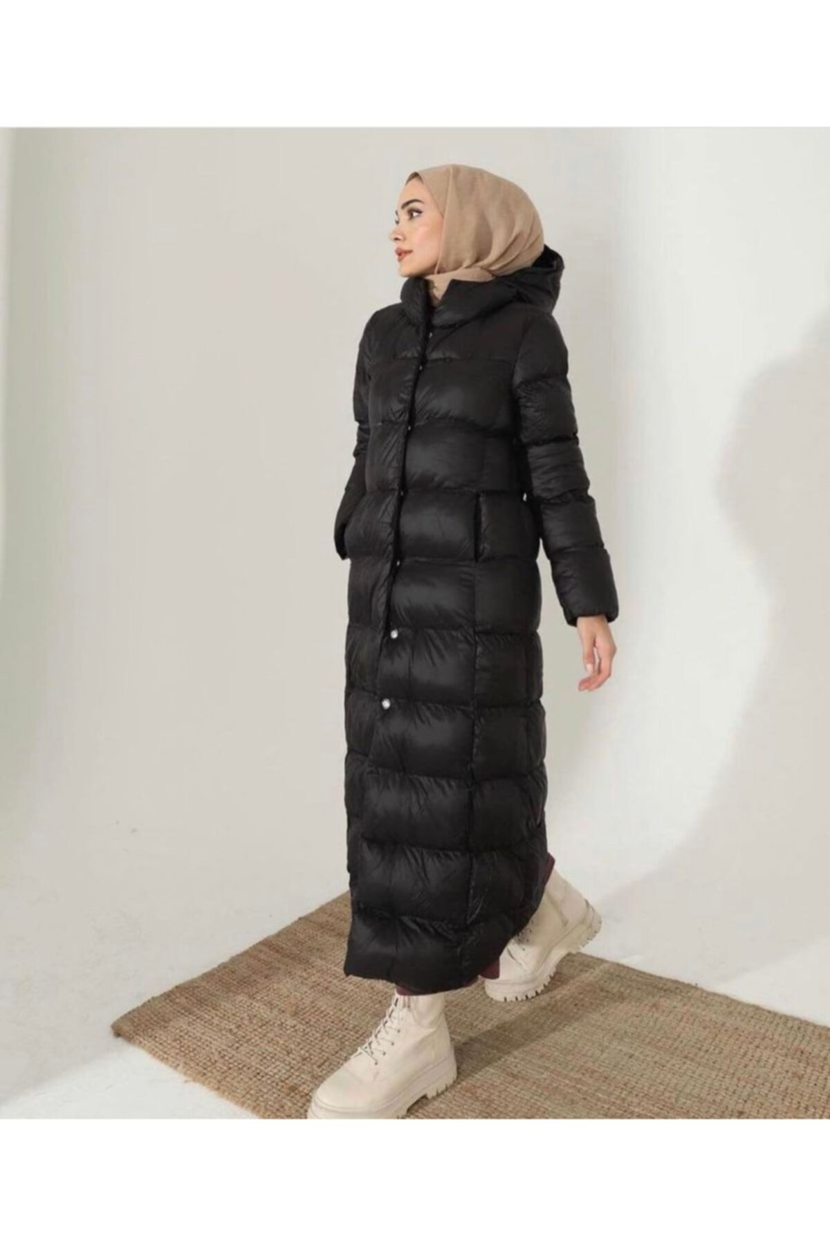 Çiğdem Butik Kışlık Kadın Tam Boy Şişme Mont Çıt Çıtlı Siyah