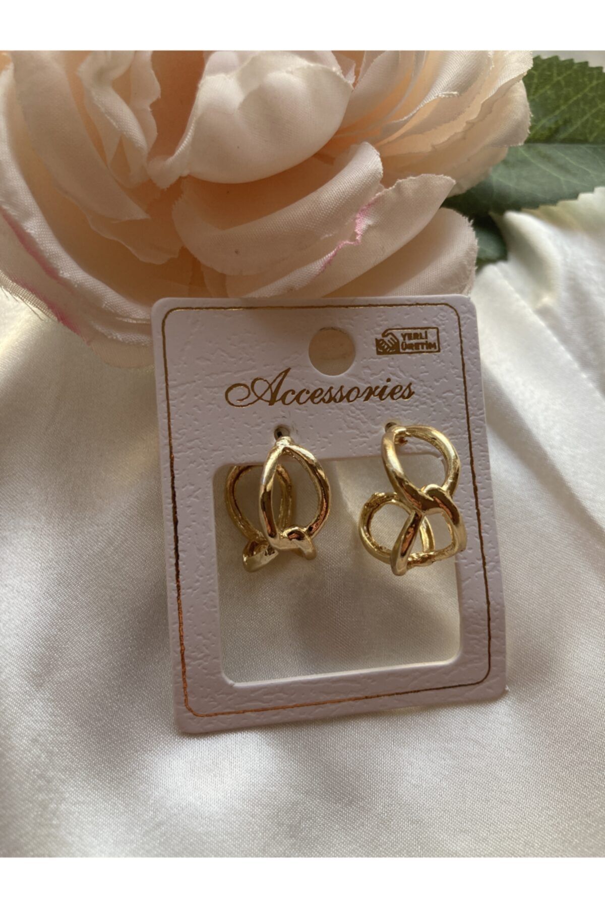 Ole Aksesuar Zincir Model Gold Renk Sallantılı Küpe