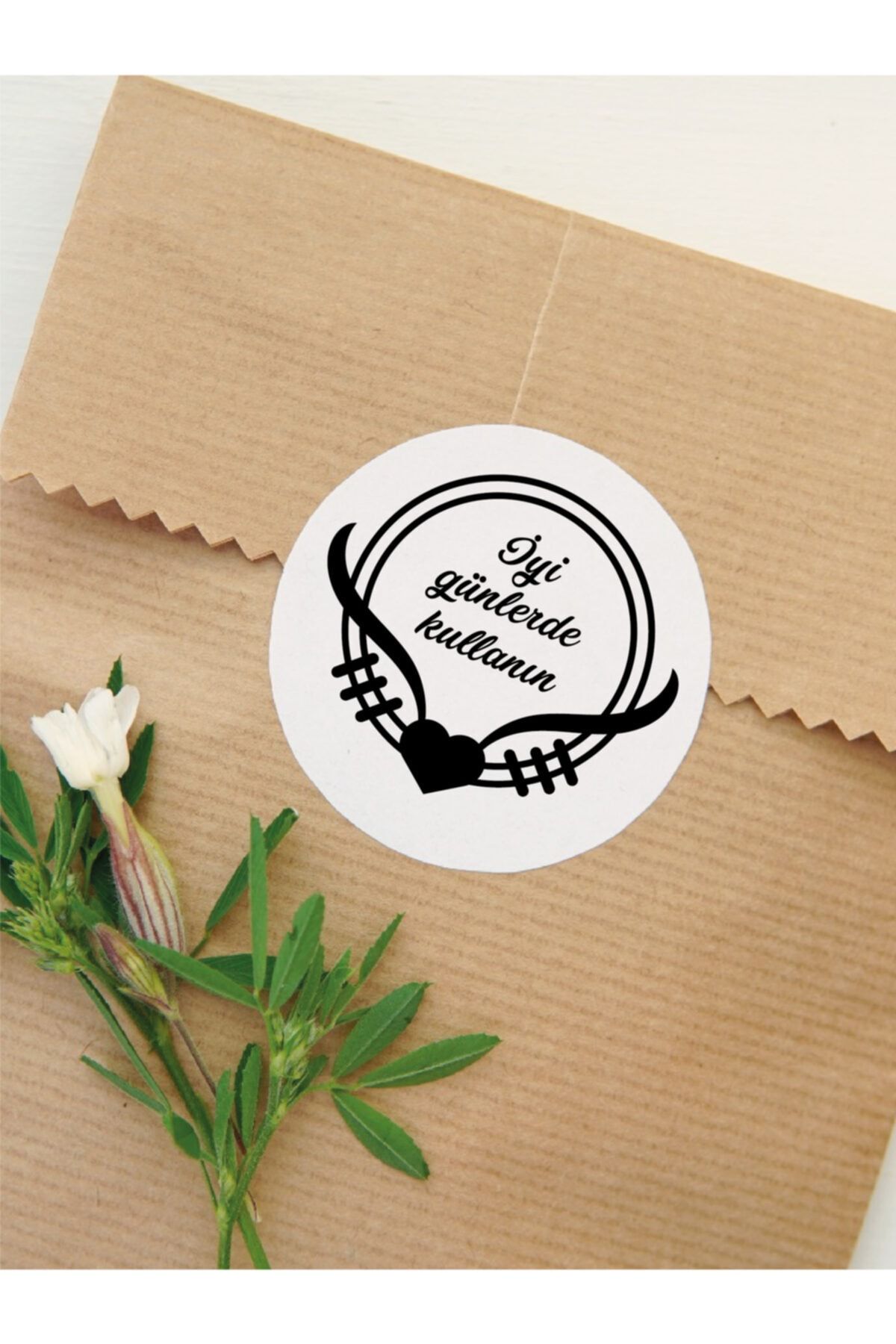 Etiket Vitrini Hazır Kuşe Sticker Etiket 005