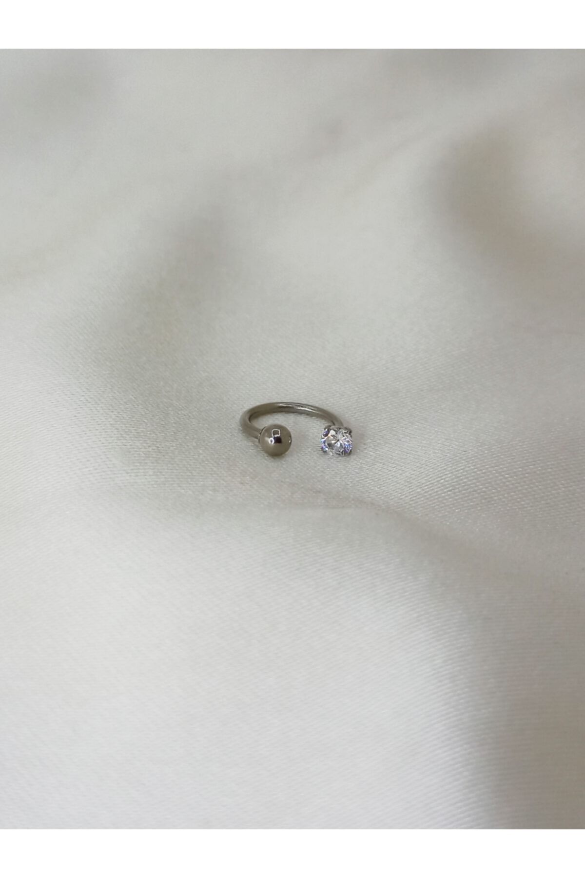 VALAR Cerrahi Çelik Taşlı Tragus Helix Burun Piercing 8 mm