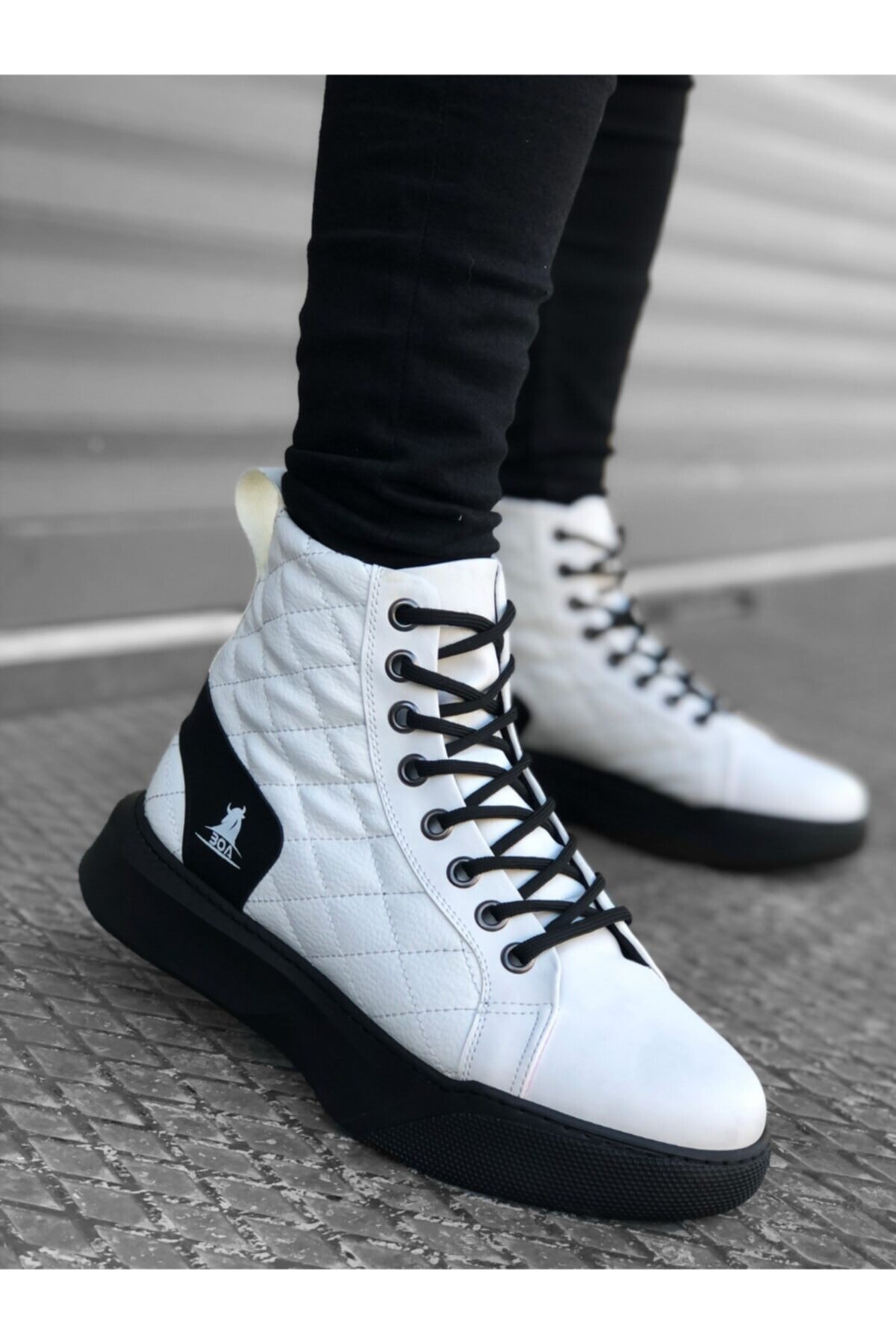 Erbilden Er0159 Bağcıklı Beyaz Kapitone Siyah Taban Erkek Yüksek Taban Spor Bot