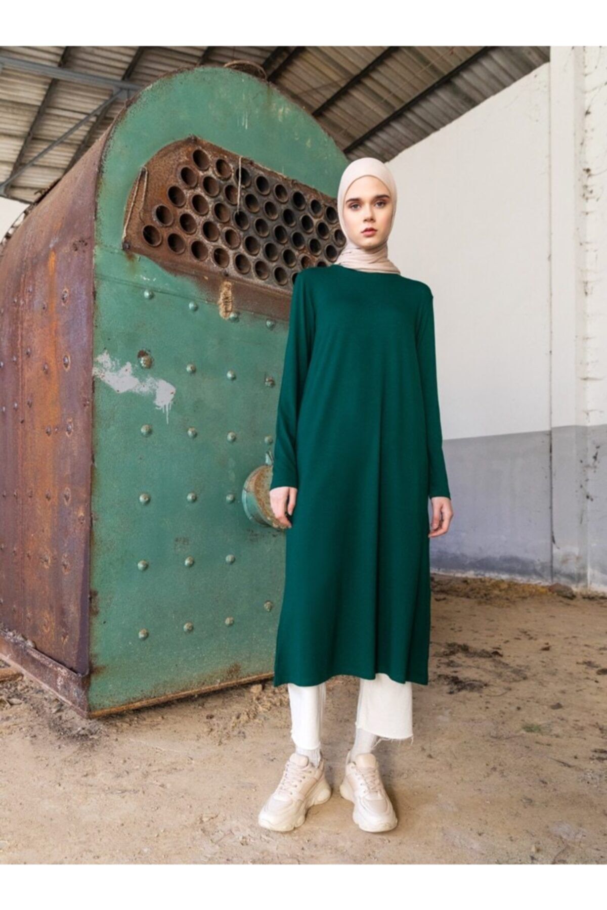 Refka Viskon Kumaştan Bisiklet Yaka Tunik 115 cm Koyu Zümrüt Basic