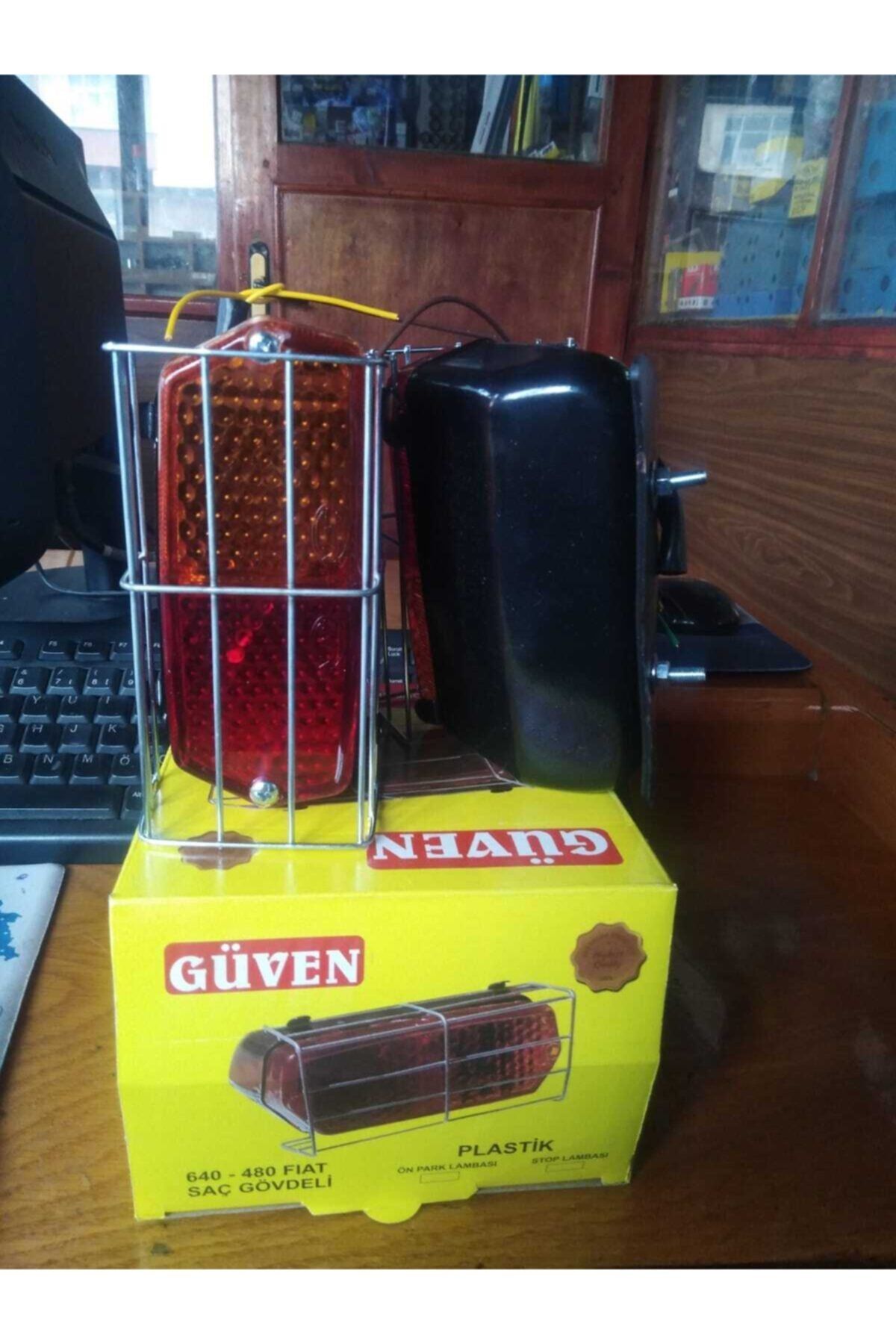 GÜVEN Fiat 480- 640-54c Traktör Stop Lamba Sağ Sol 2 Li