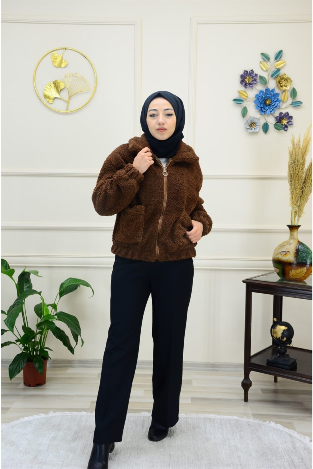 şahinler avm Peluş Mont