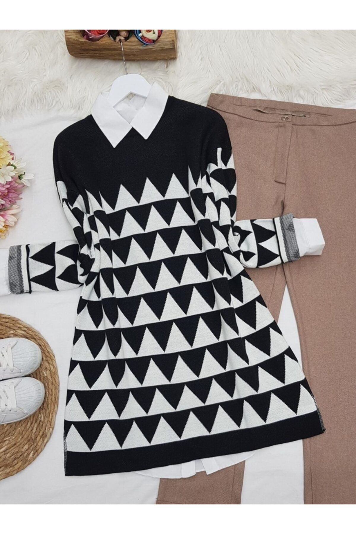 favoristore Kolları Ve Önü Üçgen Desen Triko Kazak