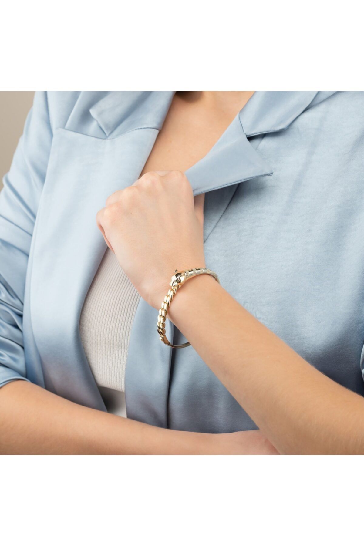 ELEF JEWELLERY Dişi Aslan Figürlü 14 Ayar Altın Wild Kelepçe