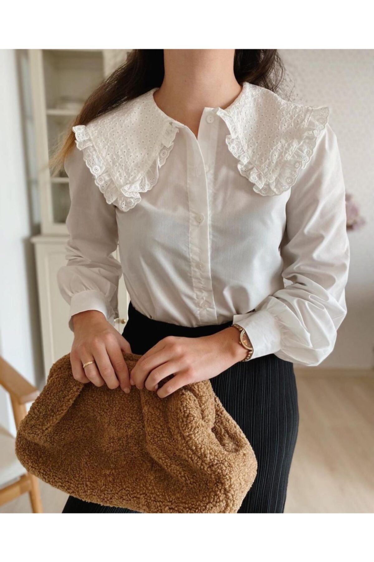 BY MELEK KOSTAK Beyaz Renk Fisto Güpür Yaka Vıntage Poplin Brode Gömlek