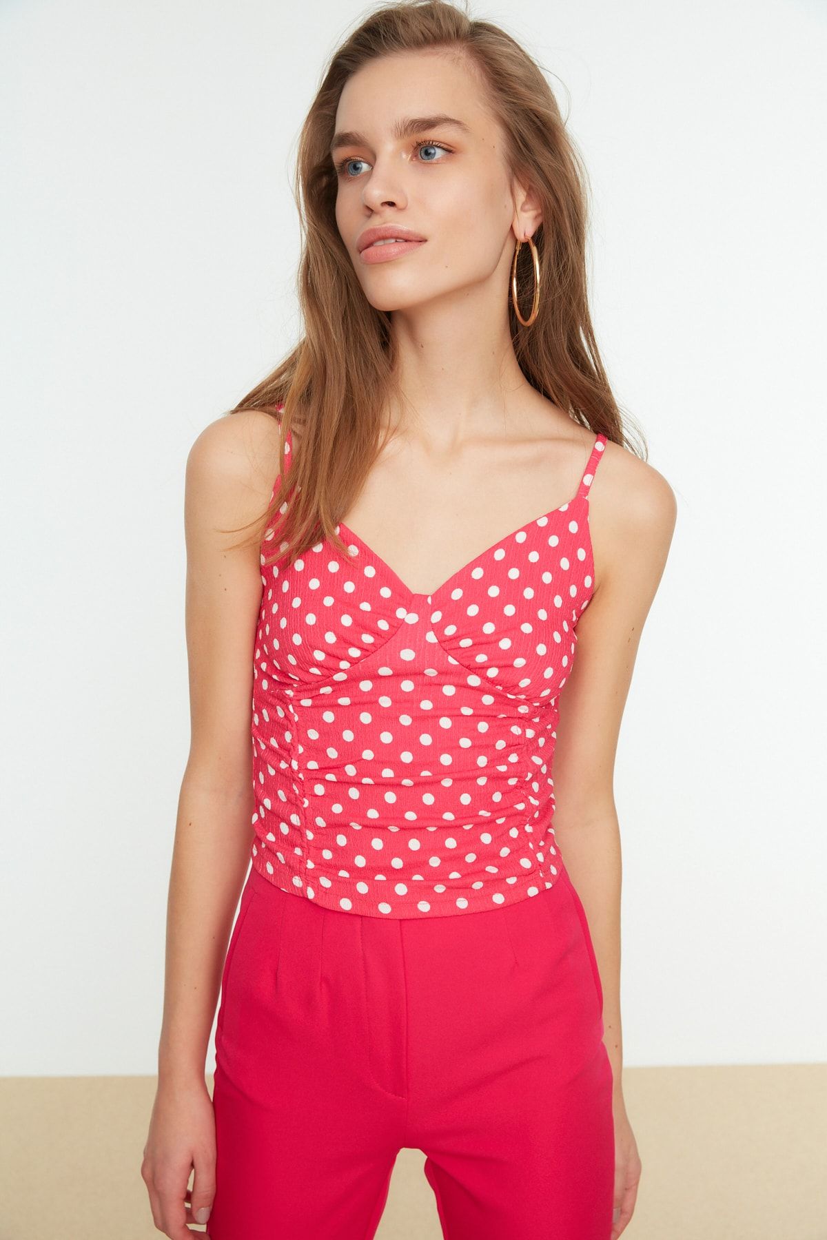 TRENDYOLMİLLA Pembe Puantileyi Askılı Örme Atlet TWOSS22AL0034