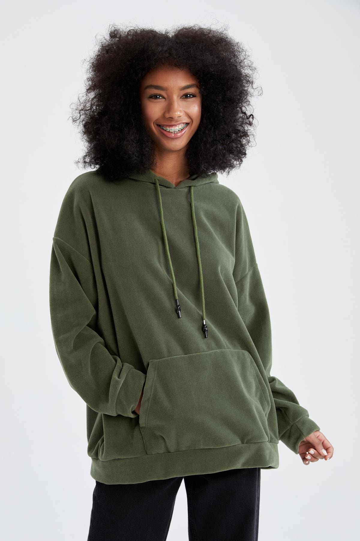 DeFacto Oversize Fit Kapüşonlu Kanguru Cepli Içi Polarlı Uzun Kollu Sweatshirt