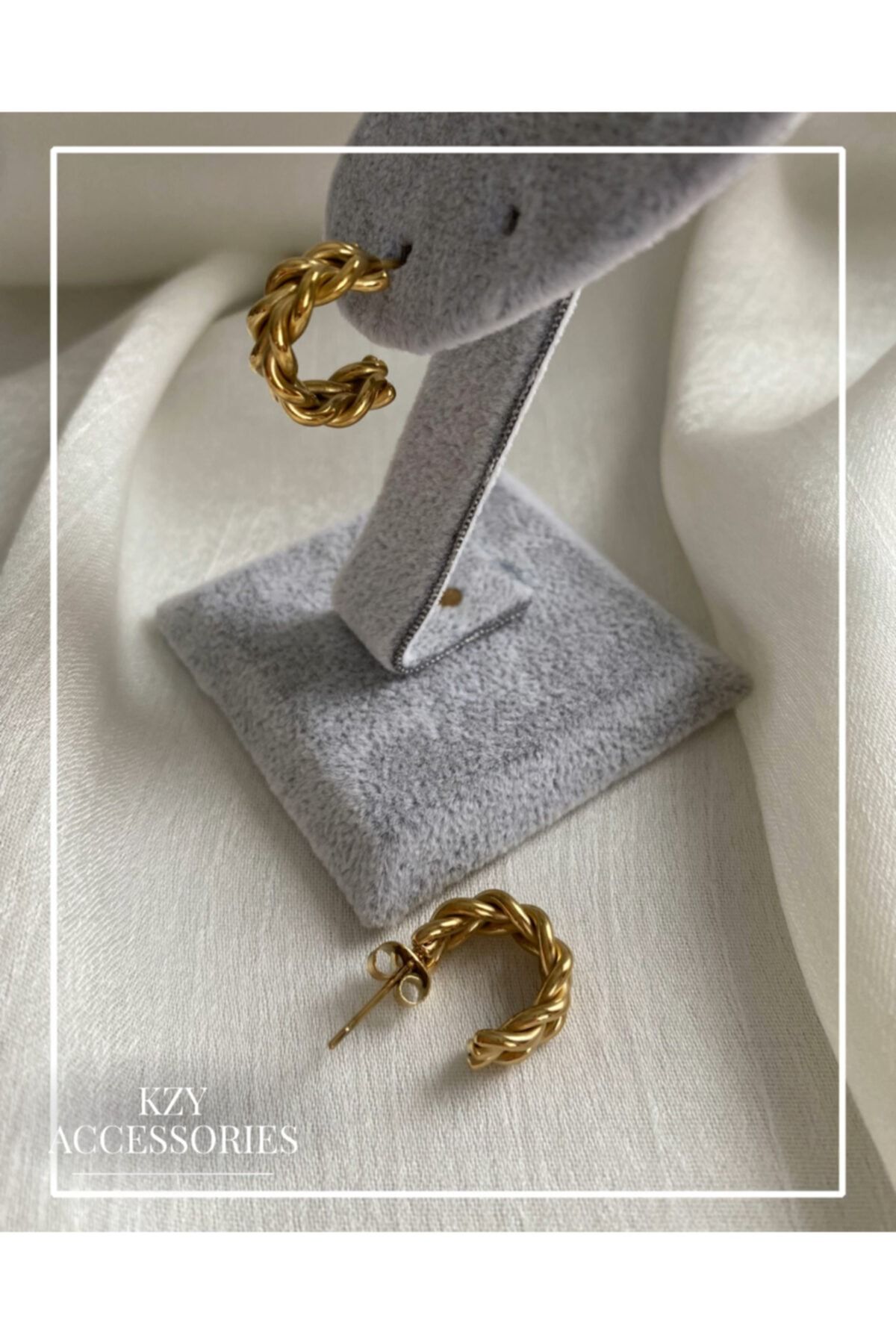 KZY ACCESSORIES Zincir Görünümlü Çelik Halka Küpe