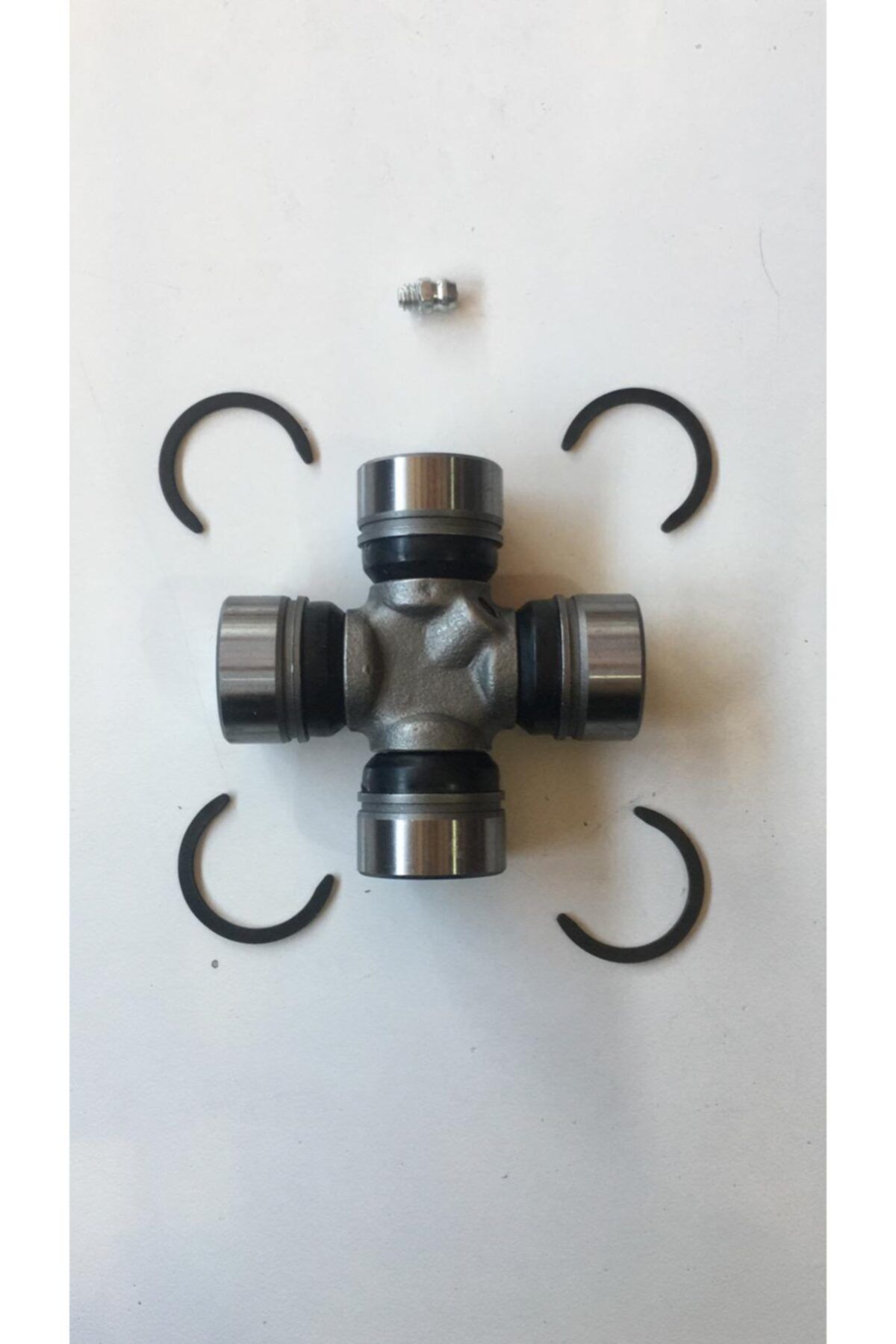 İthal Mafsal Şaft D-max 4x2 Arka (78,50x29)