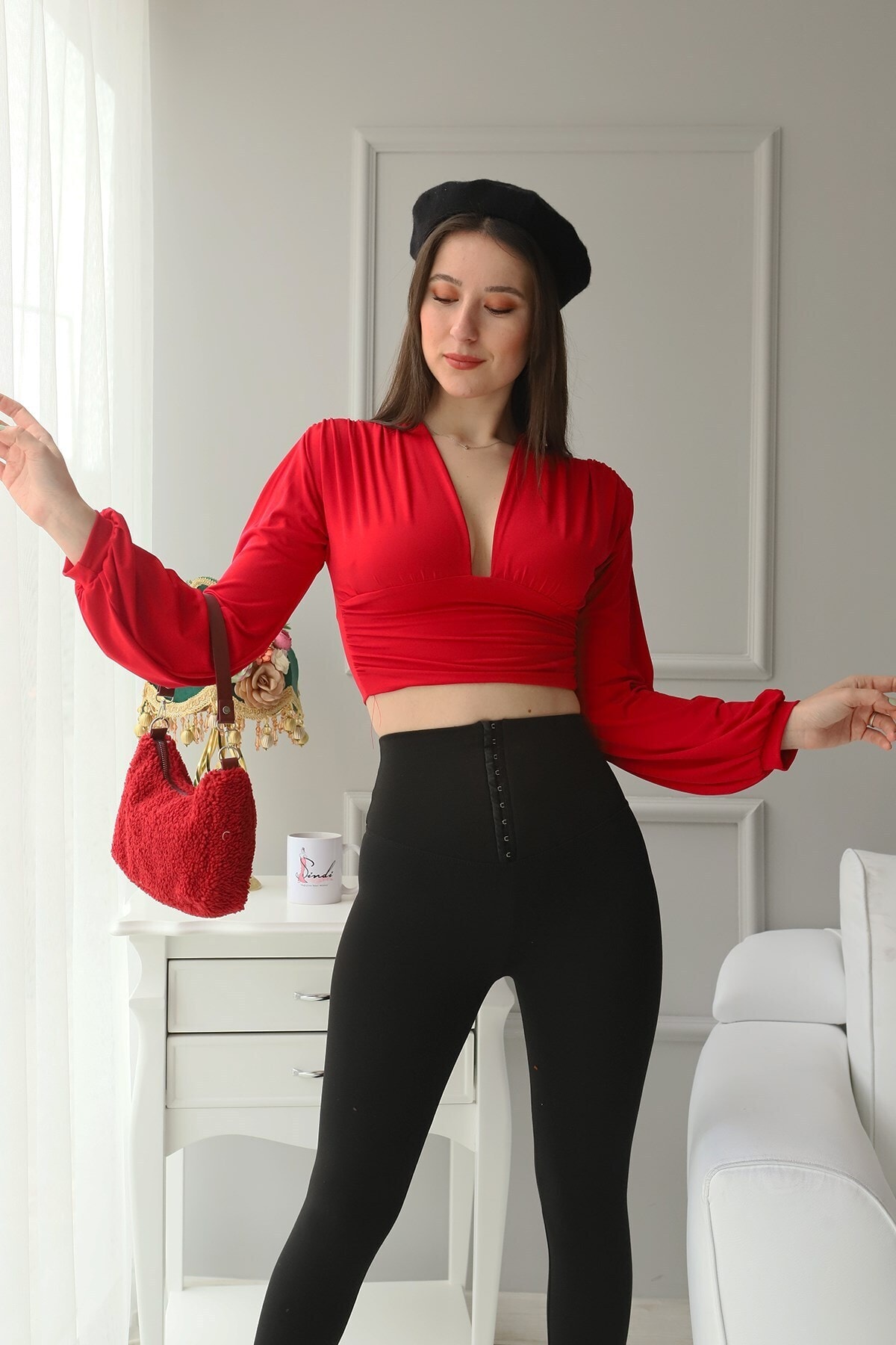 Mekafashion Kadın Göğüs Dekolte Crop Kırmızı