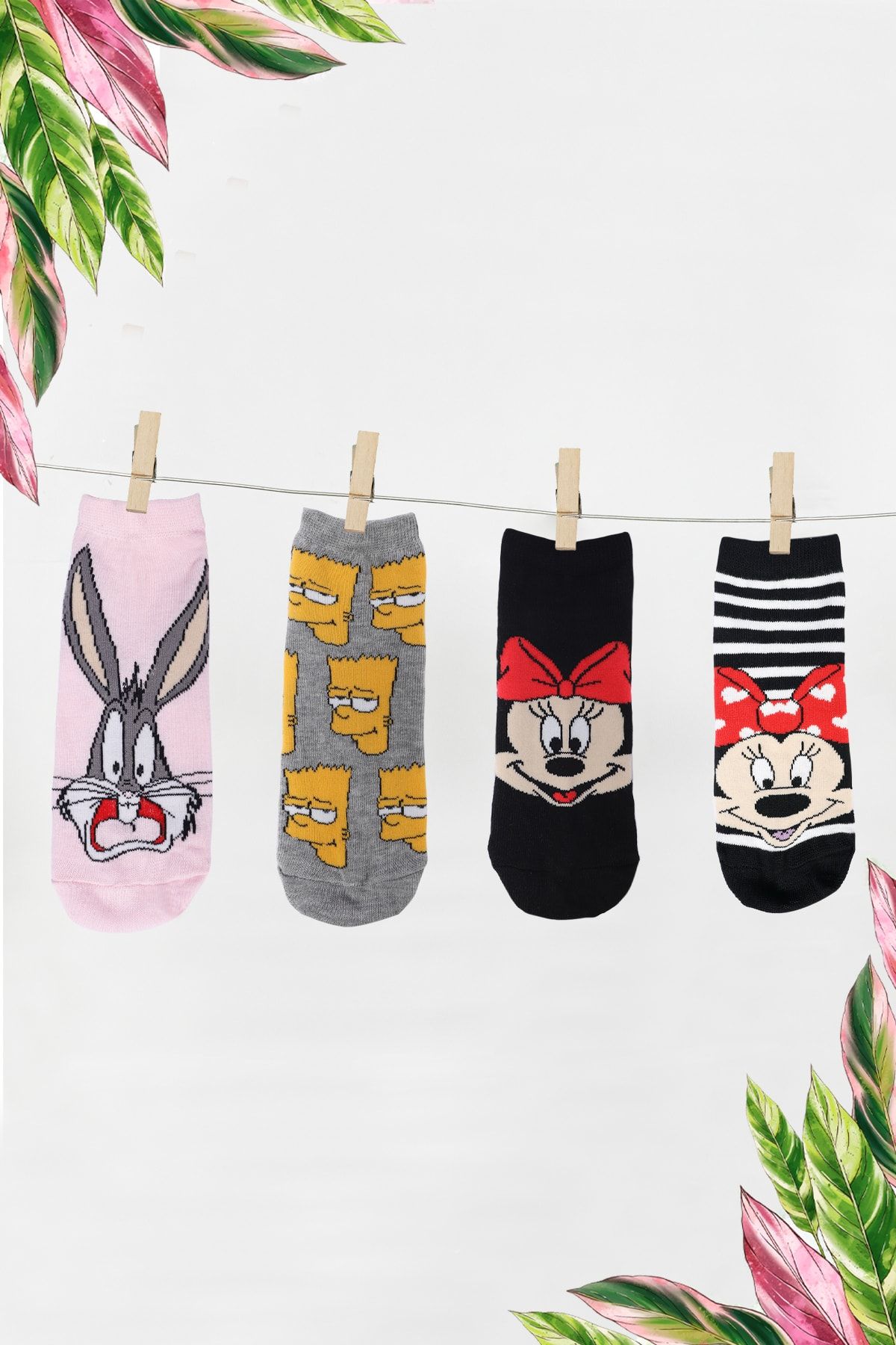İkonik Socks 4'lü Çizgi Film Karakterler Patik Çorap Seti