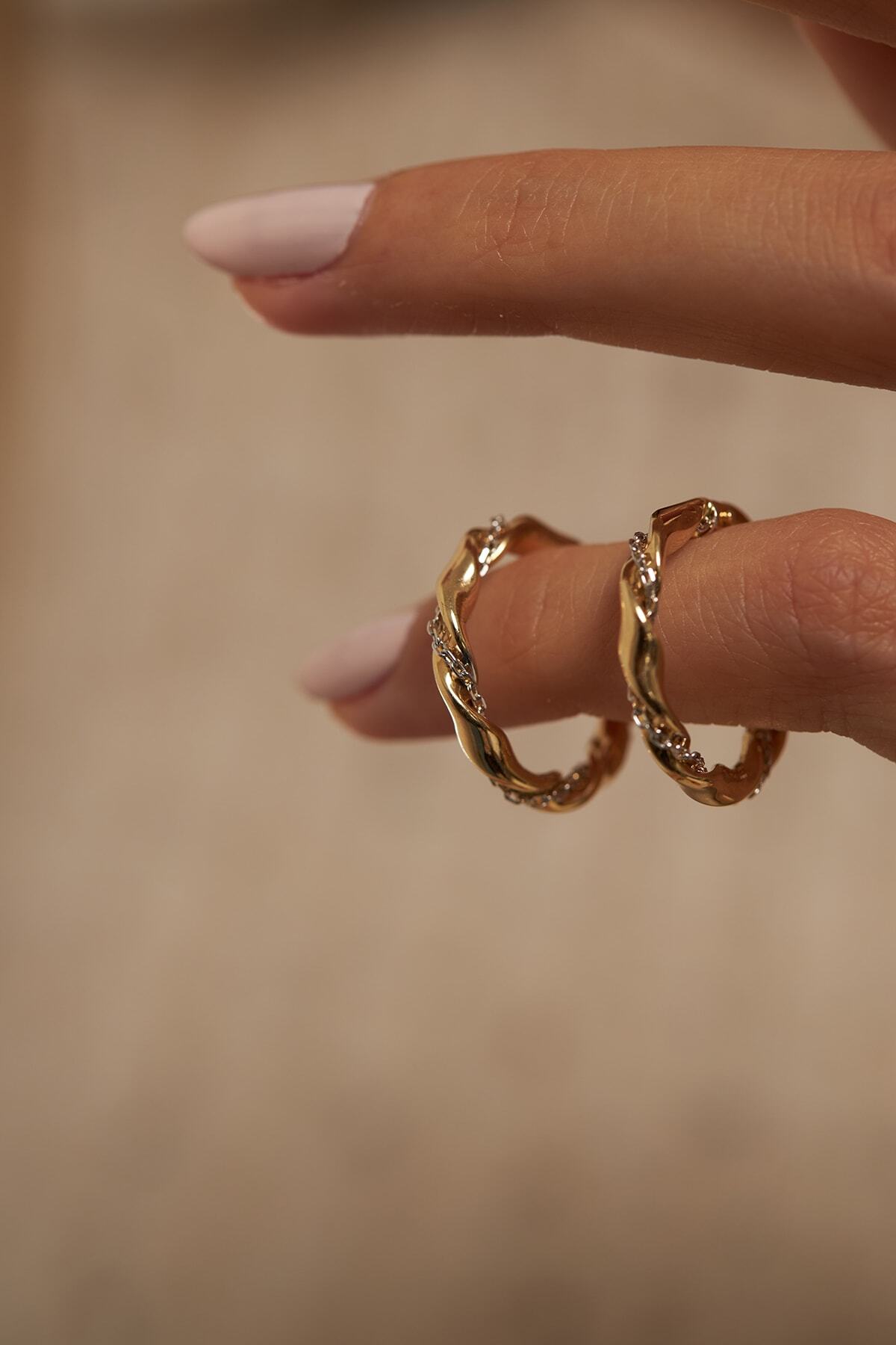 Shemark Jewellery Sarmal Burgu Küpe Kp07166