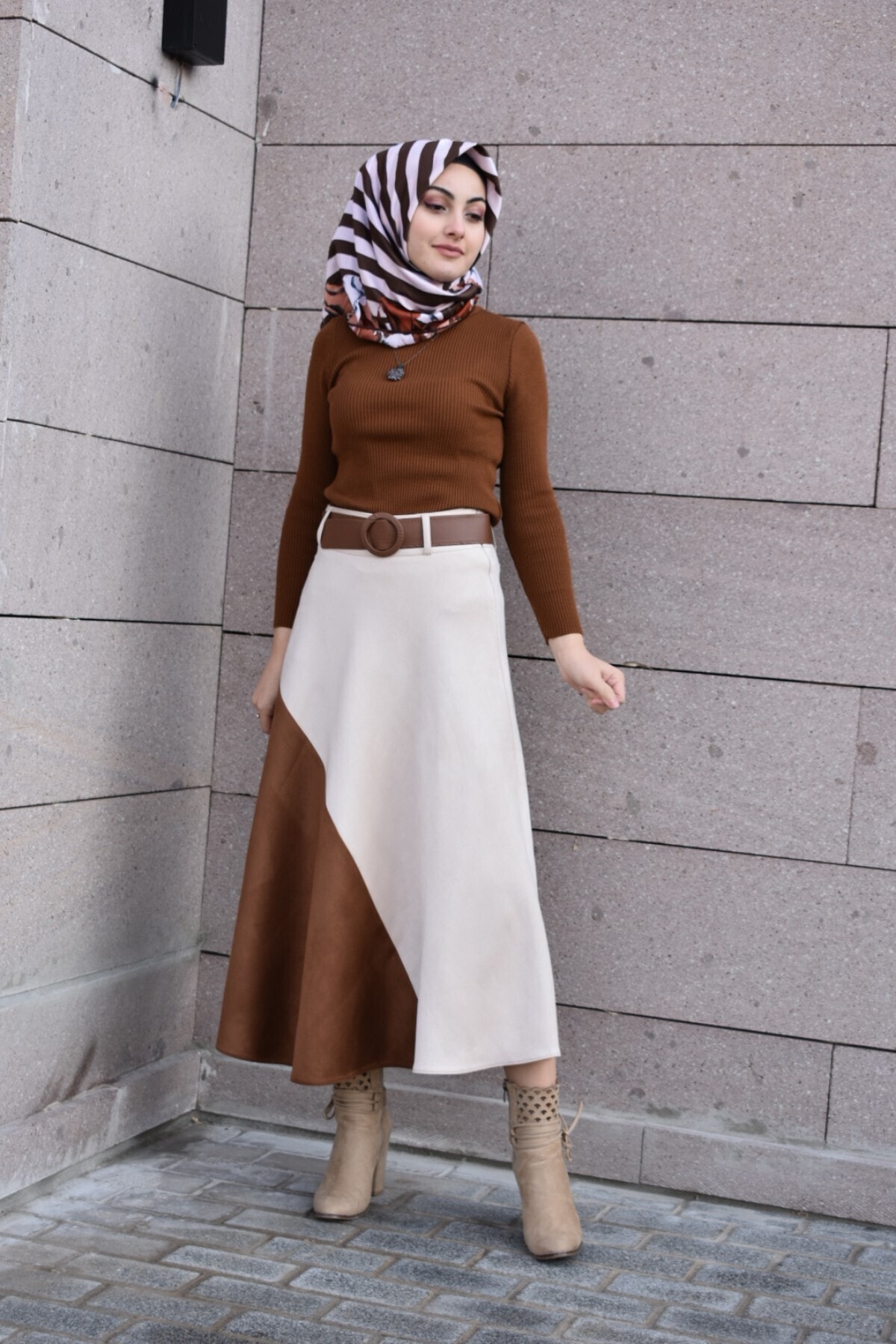 sümeyra Süet Etek Kazak Takımımız