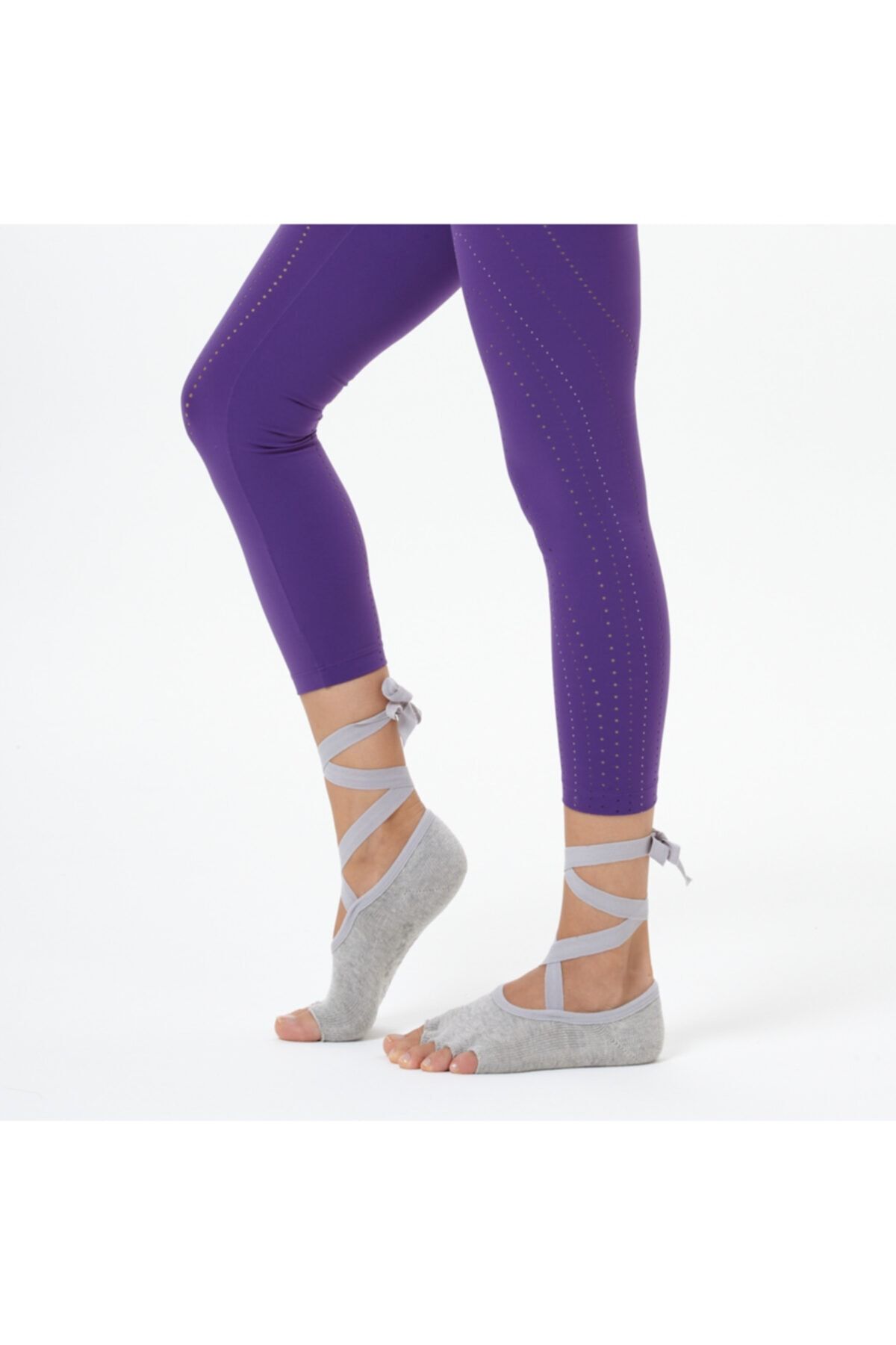 Nui Yoga Gri Kayışlı Yoga & Pilates Çorabı