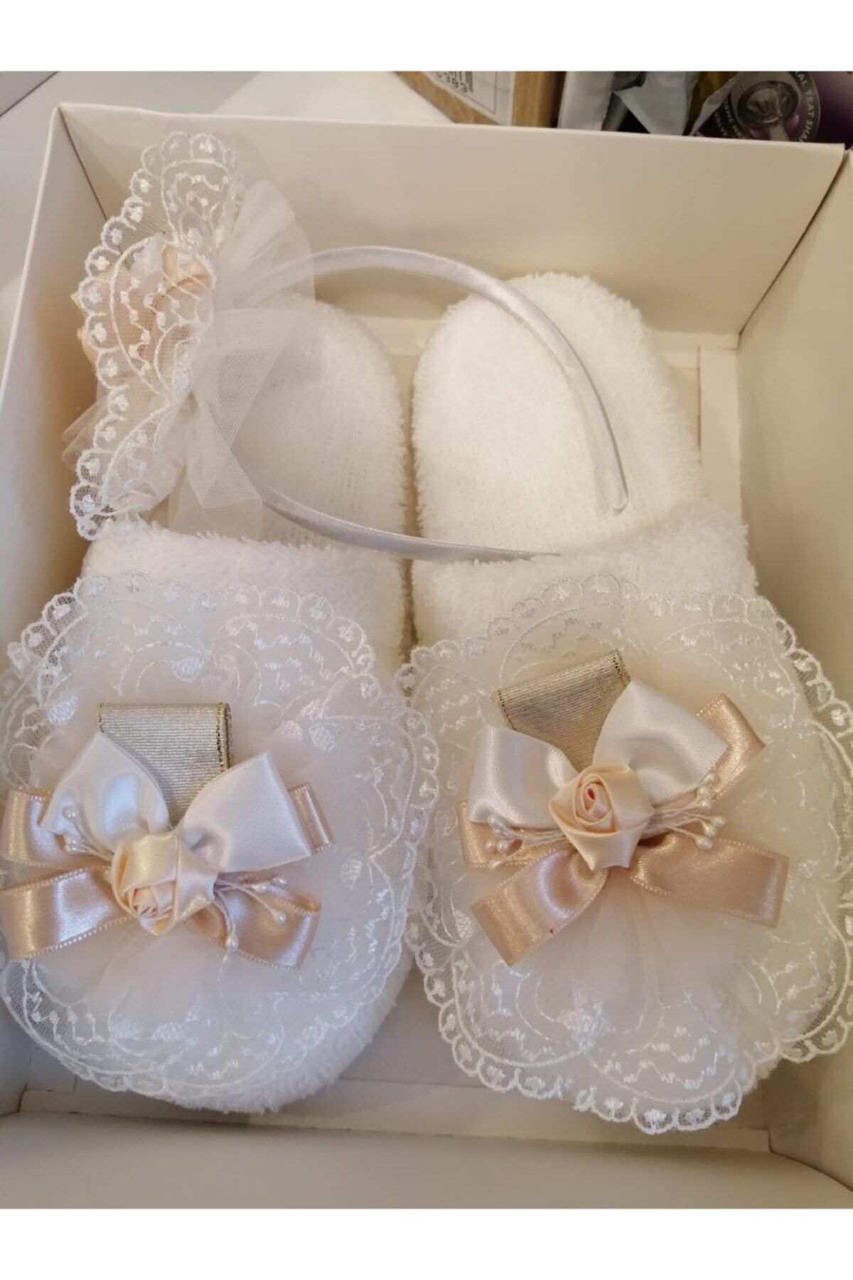 Eda Baby Kadın Beyaz Lohusa Çiçekli Terlik Taç Set