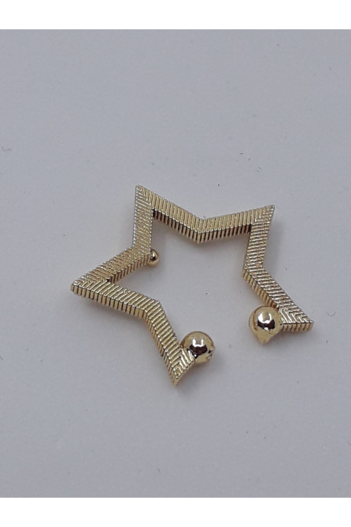 KIVANC ACCESSORİES Kıkırdak Yıldız Gold Küpe
