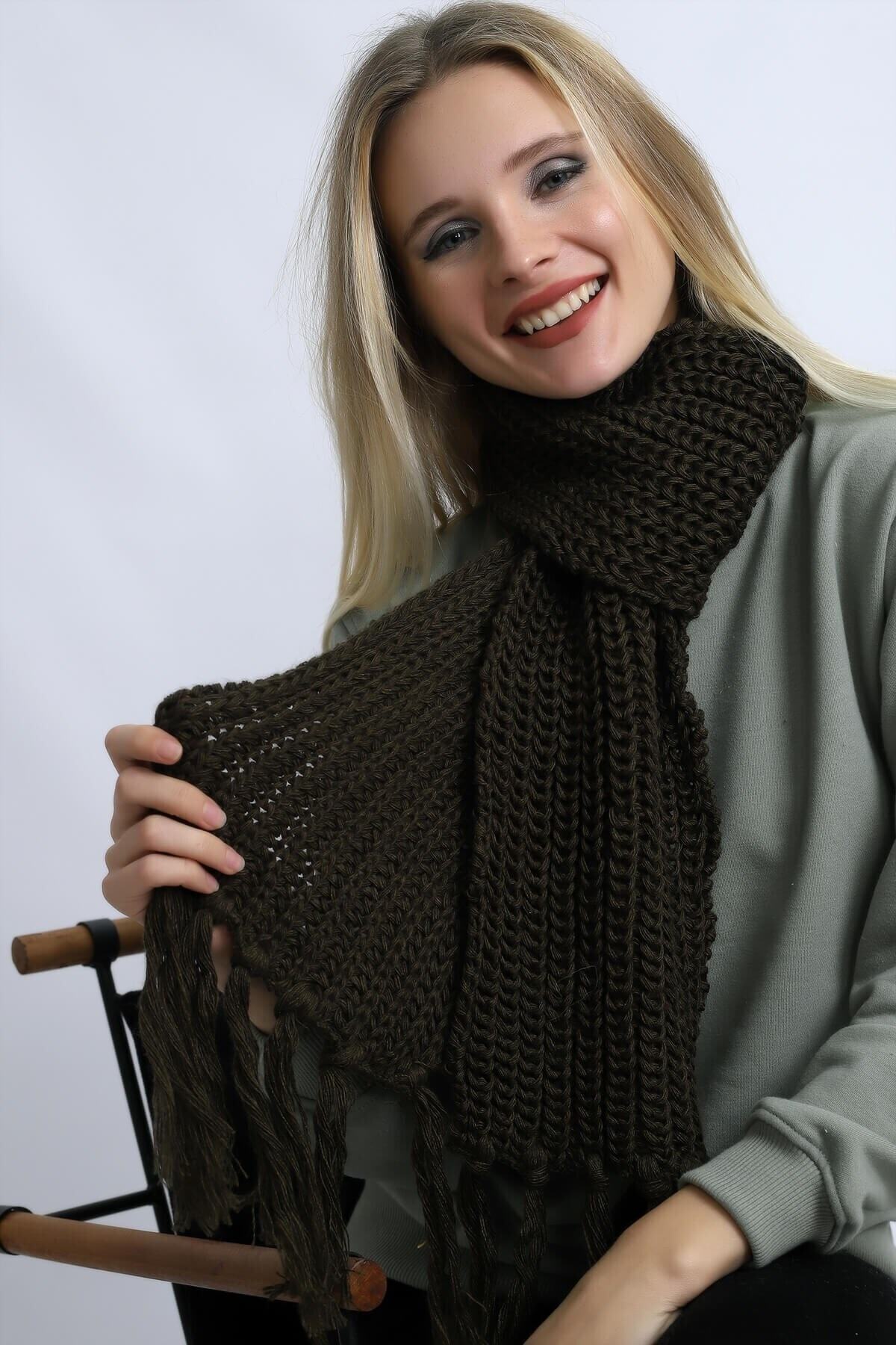 Deafox Haki Püsküllü Selanik Atkı