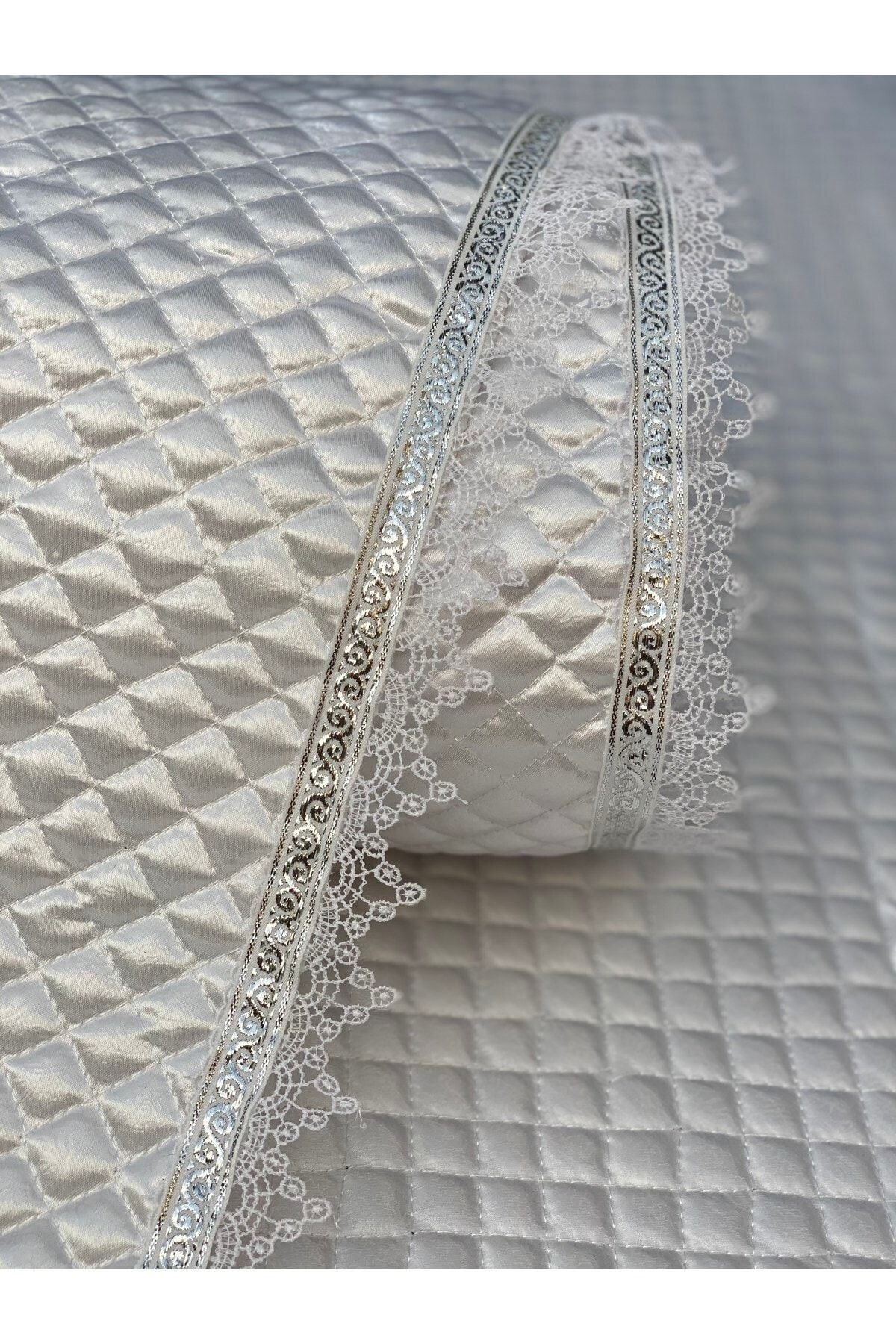 Kaizen Carpet Beyaz 50cmx10mt Rulo Sılver Su Taşı Detay Deri Saten Lüks Kapitone Raf Çekmece Örtüsü-derinlik 50 Cm