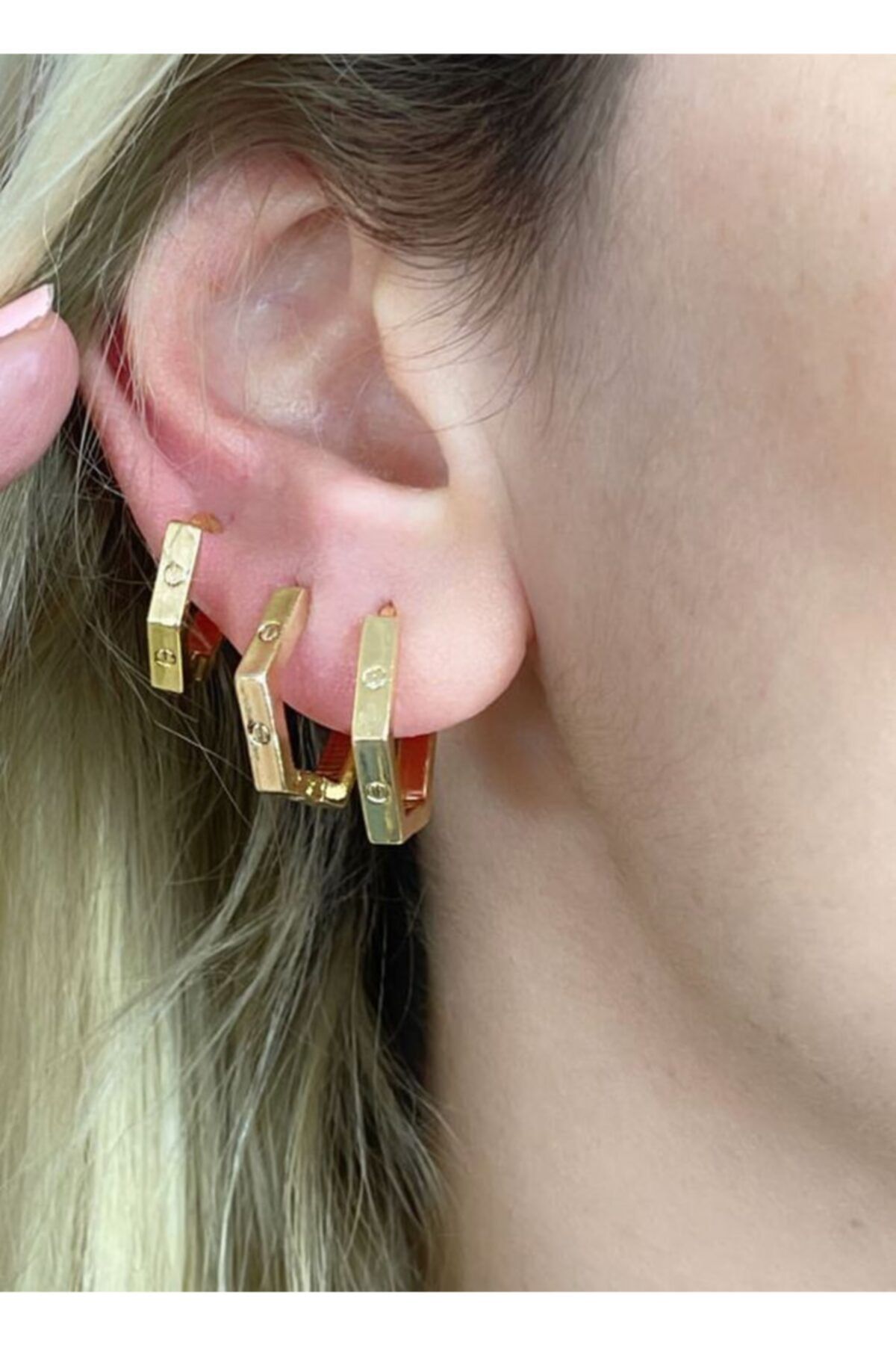 ND COMPANY Kadın Cartier Modeli Köşeli 3 Lü Gold Çelik Küpe