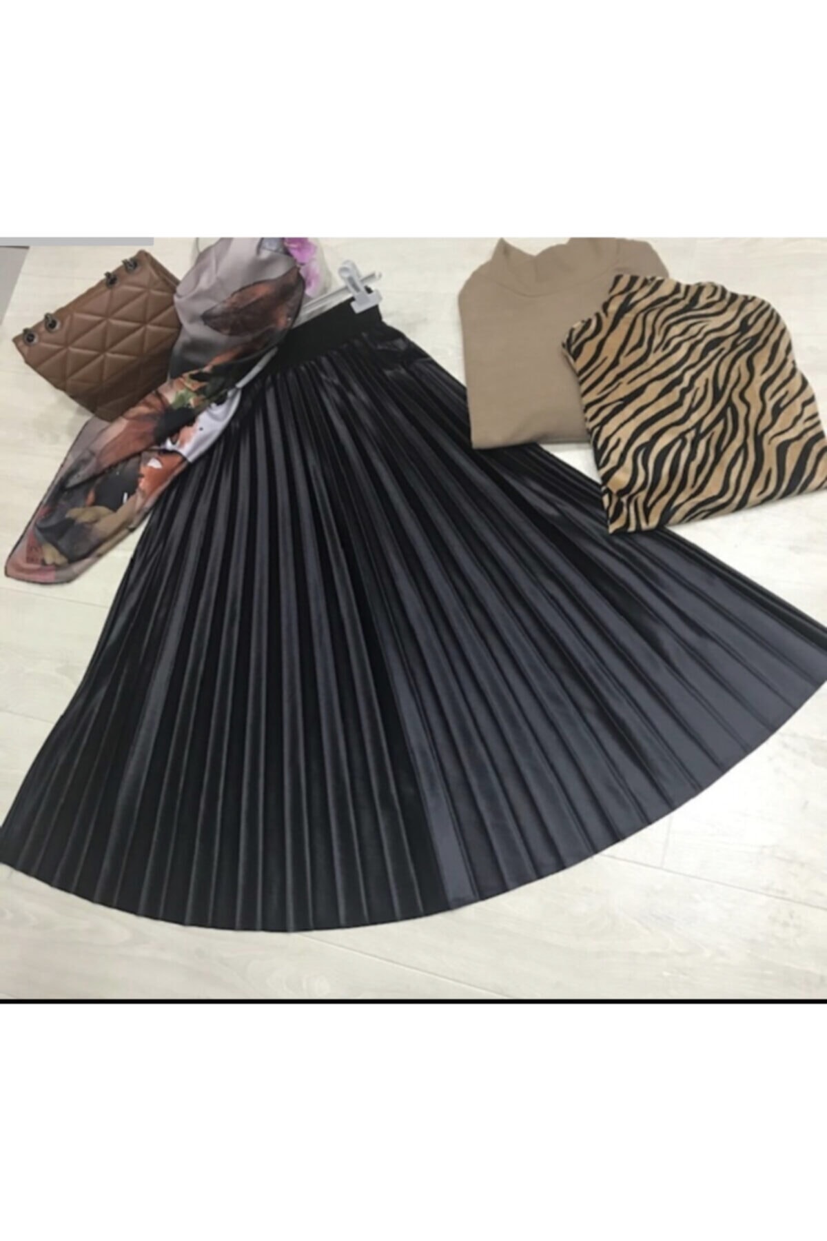 SAGA TEKSTİL Deri Görünümlü Pliseli Etek