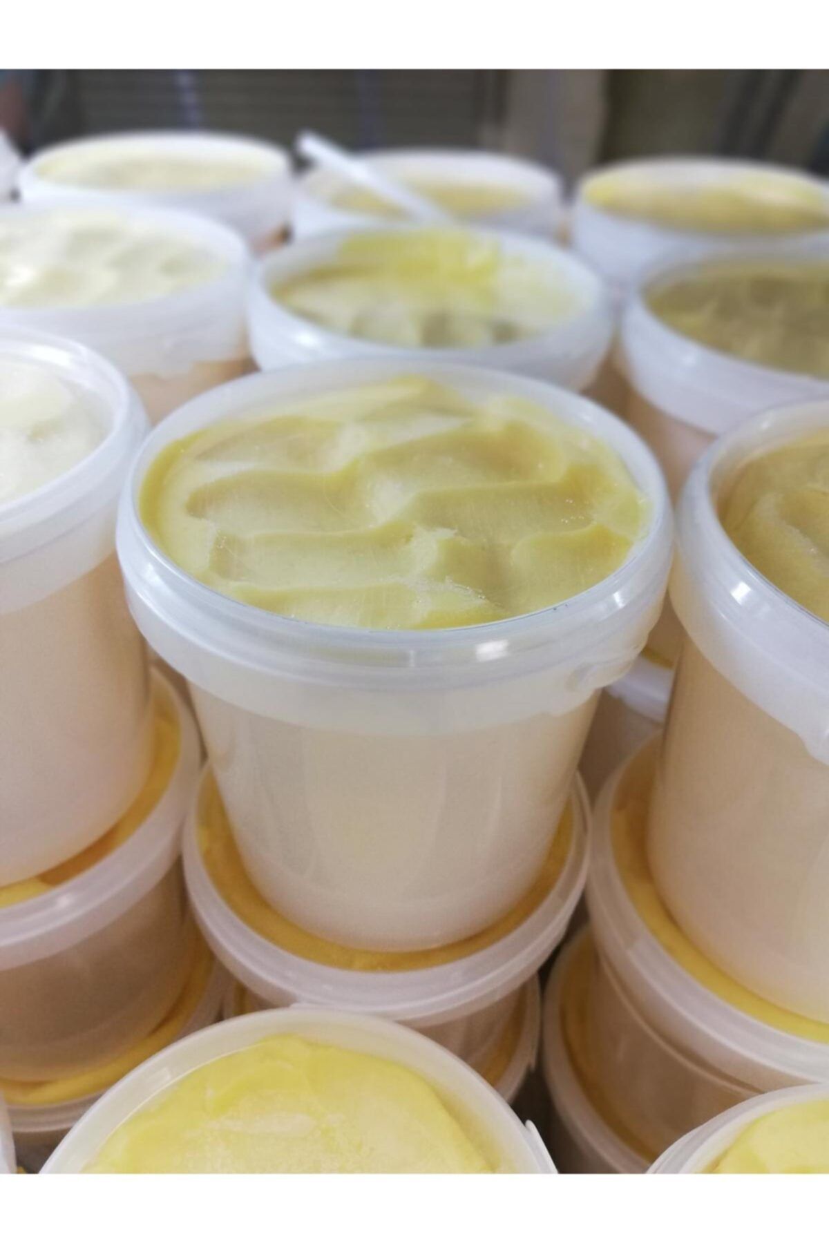 KÖYLÜM ÇİFTLİK MAÇKA ŞARKÜTERİ 1 Kg Az Tuzlu DoğalOrganik Katkısız Saf Köy Tereyağı